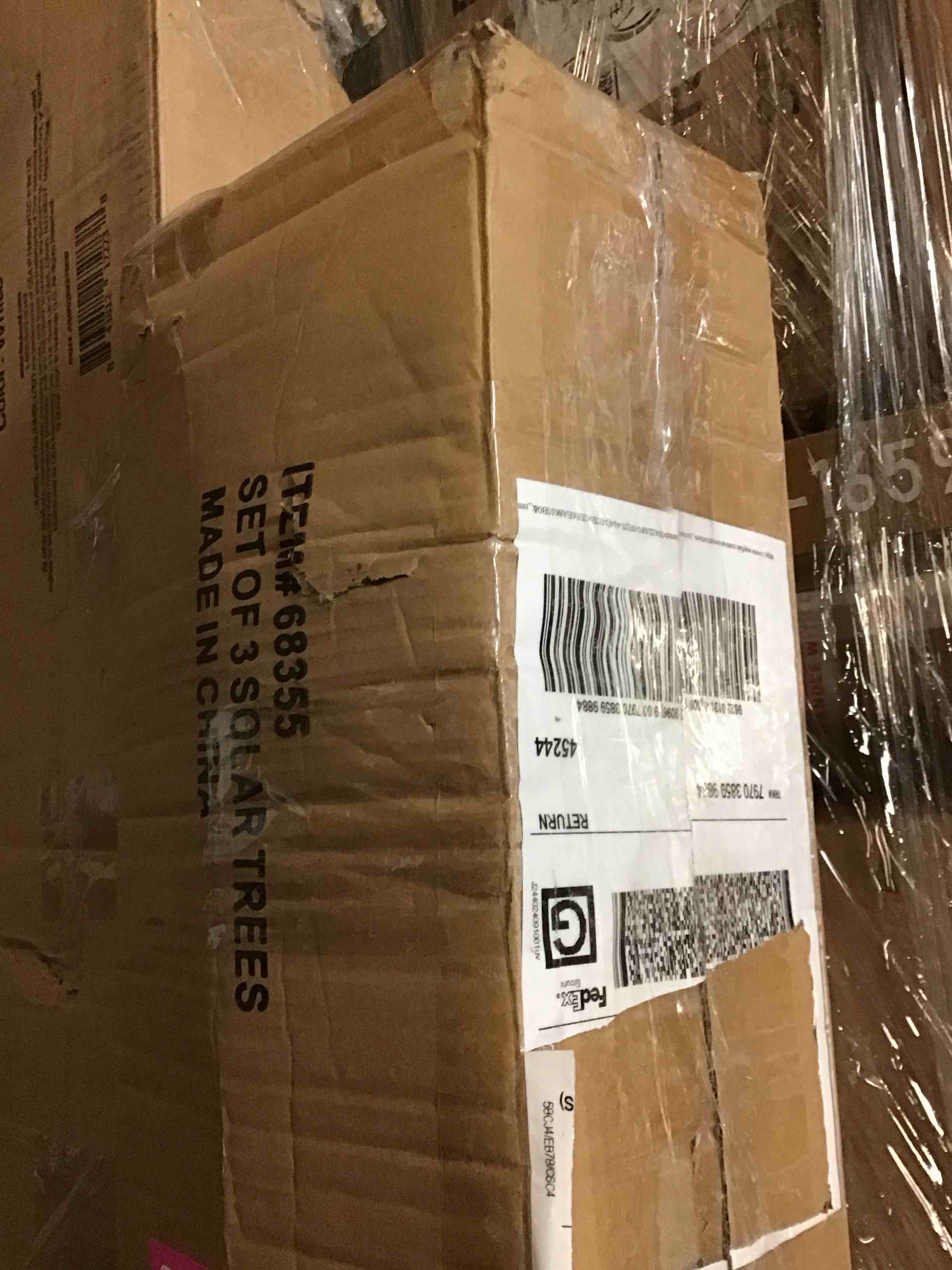 https://s3.amazonaws.com/lotting-images-prod/bidfta/PNK1377804_1735015324355.jpeg