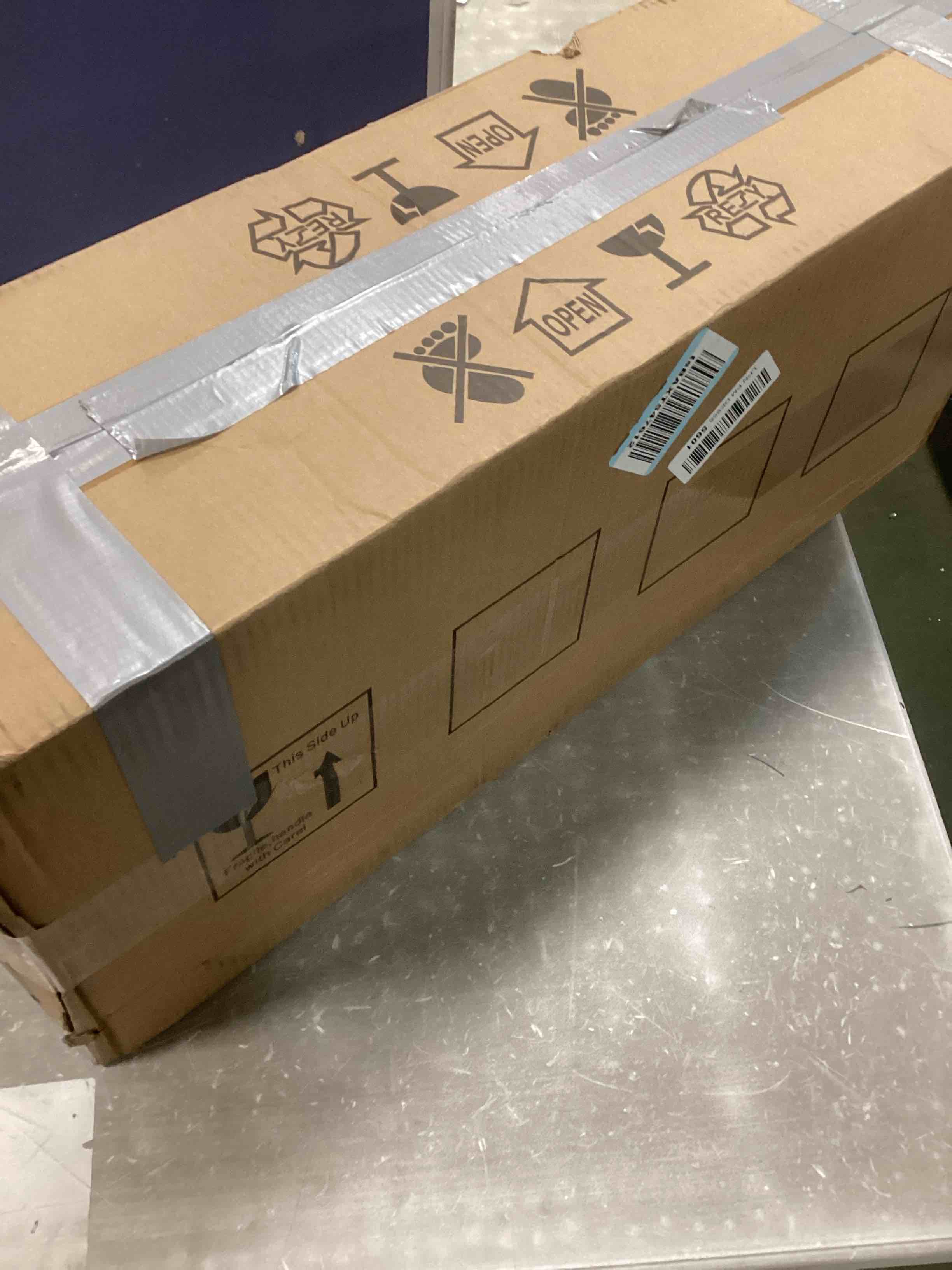 https://s3.amazonaws.com/lotting-images-prod/bidfta/PNK1378072_1733141548709.jpeg