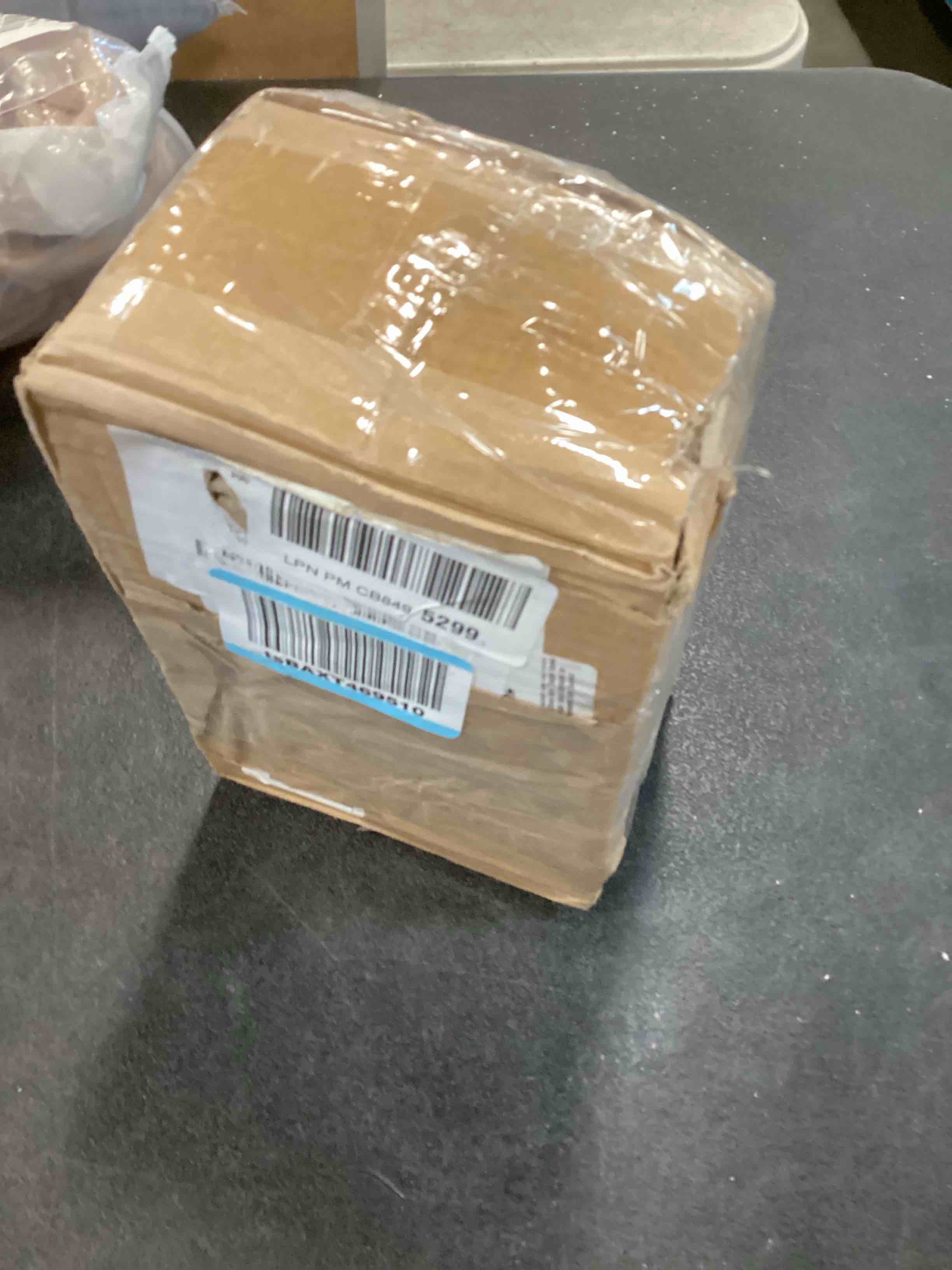 https://s3.amazonaws.com/lotting-images-prod/bidfta/PNK1379138_1733494704881.jpeg