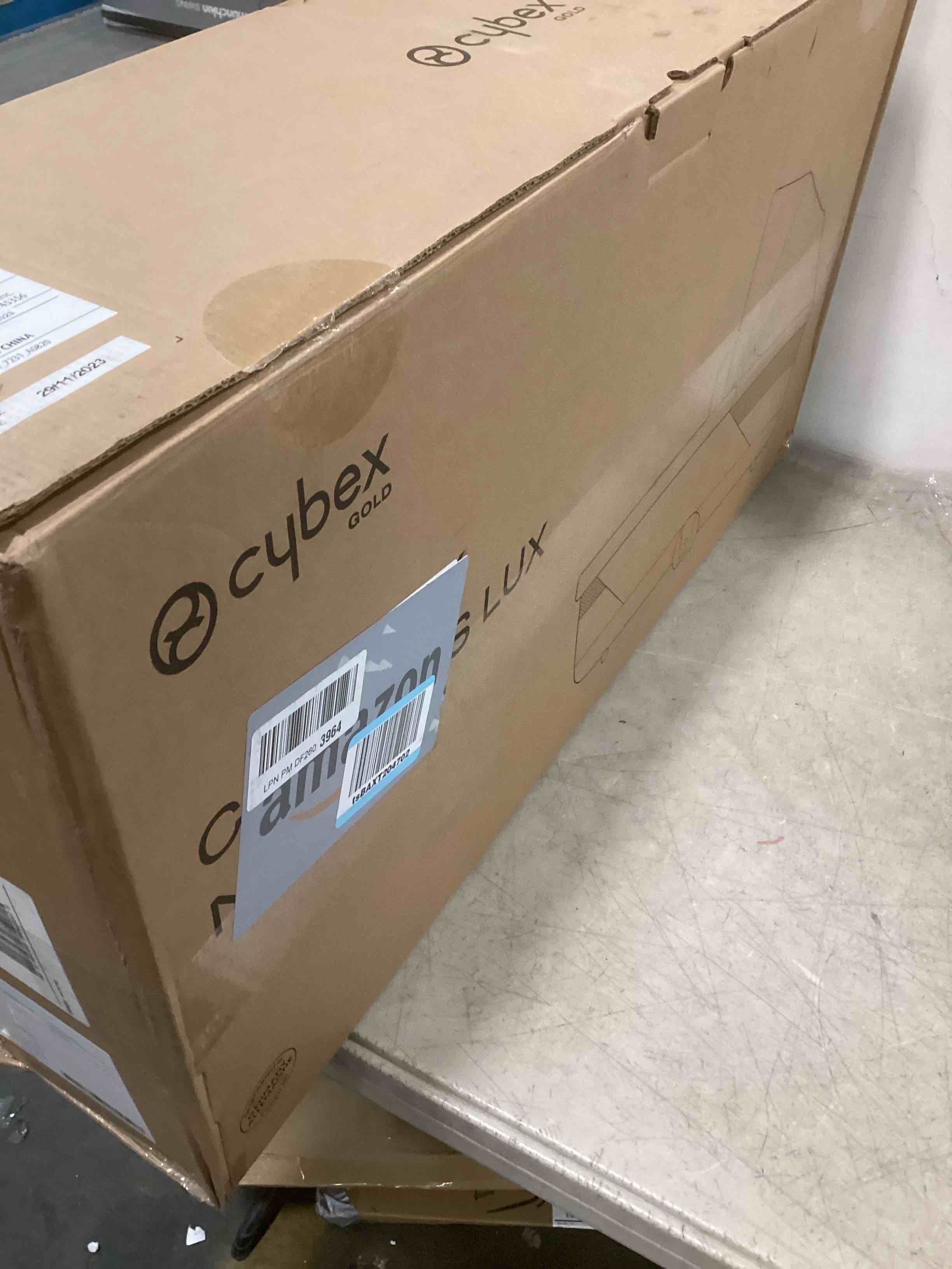 https://s3.amazonaws.com/lotting-images-prod/bidfta/PNK1379368_1733752805643.jpeg