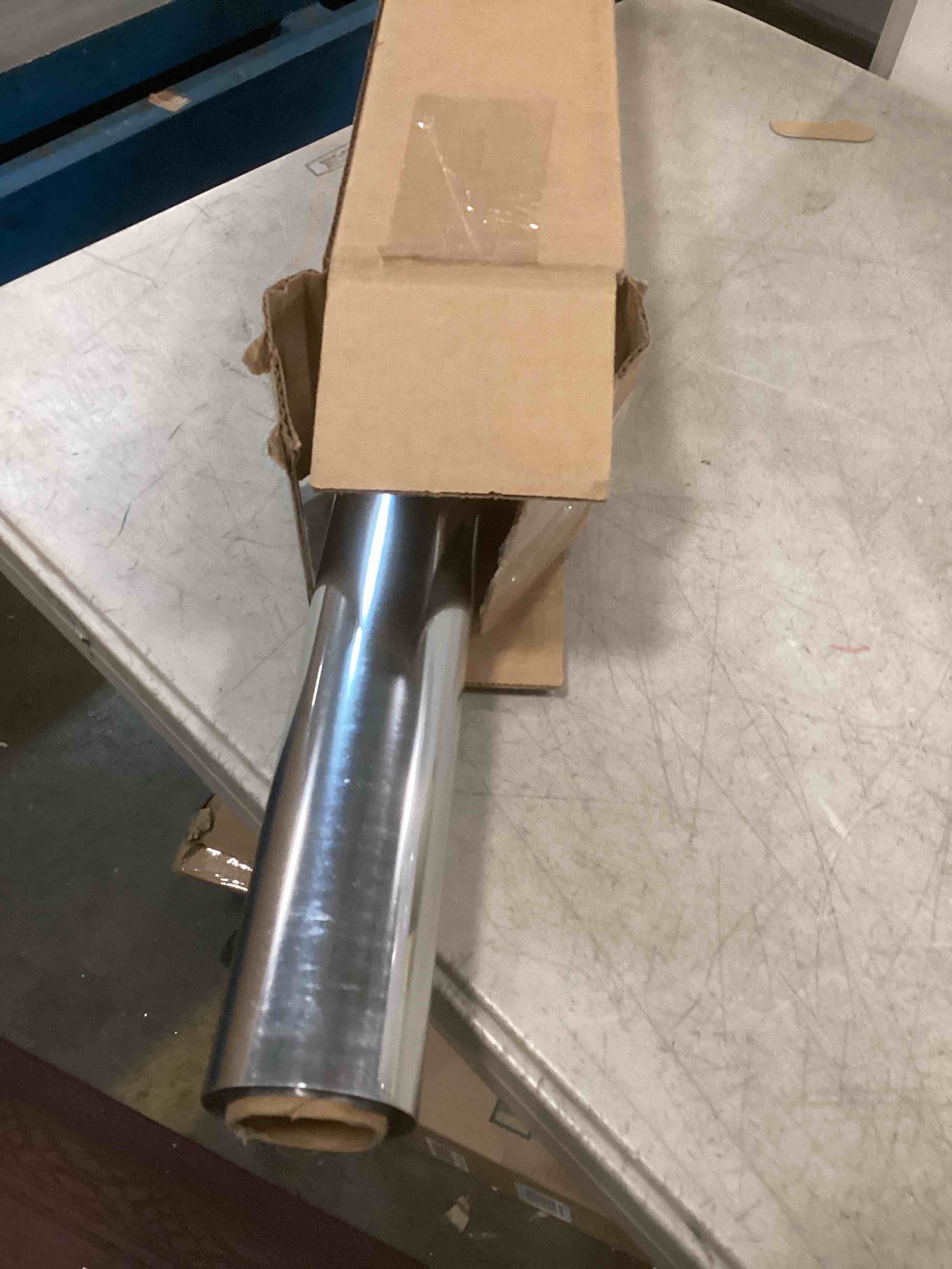 https://s3.amazonaws.com/lotting-images-prod/bidfta/PNK1379482_1733769302636.jpeg