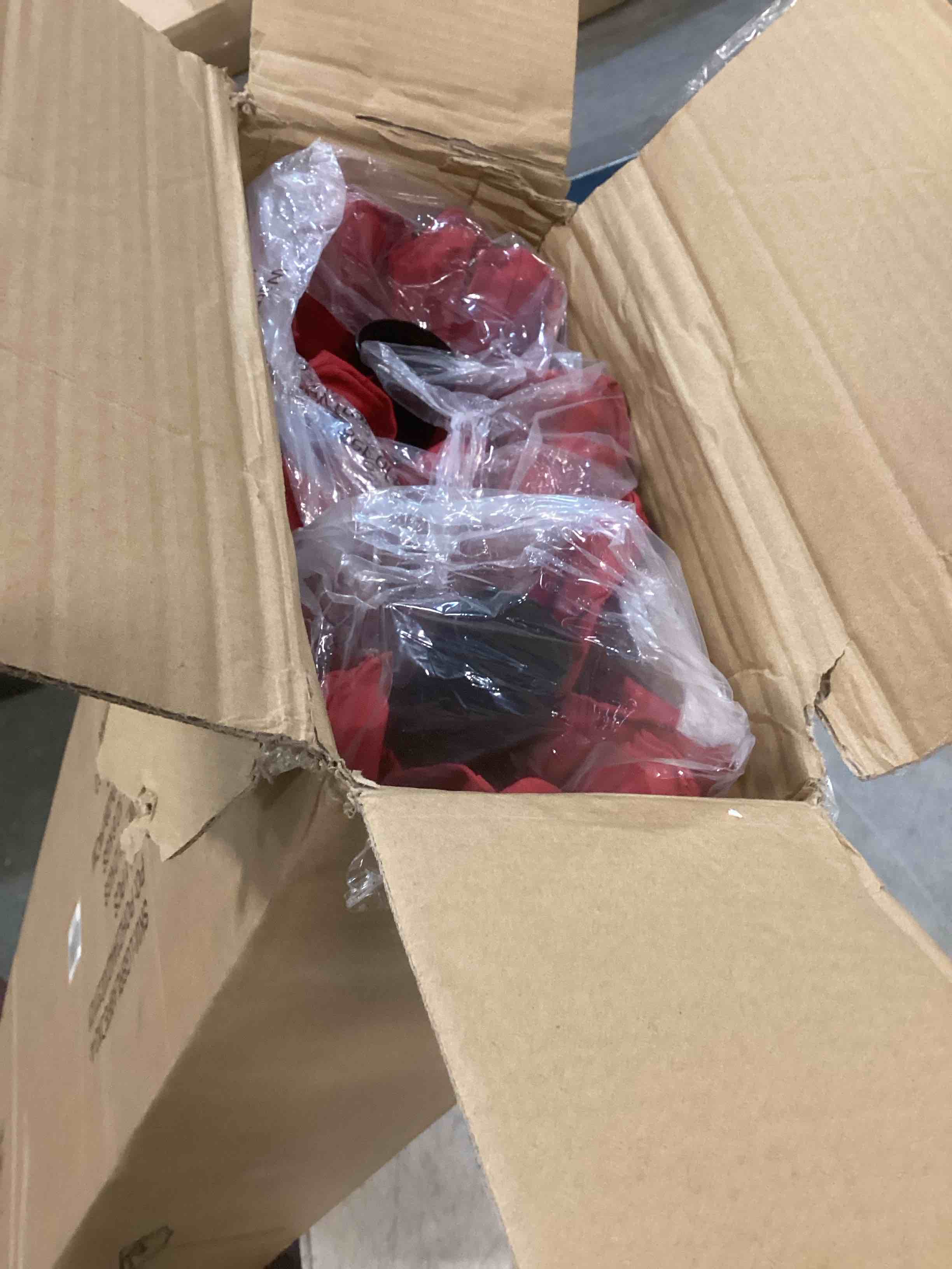 https://s3.amazonaws.com/lotting-images-prod/bidfta/PNK1379506_1733771796232.jpeg