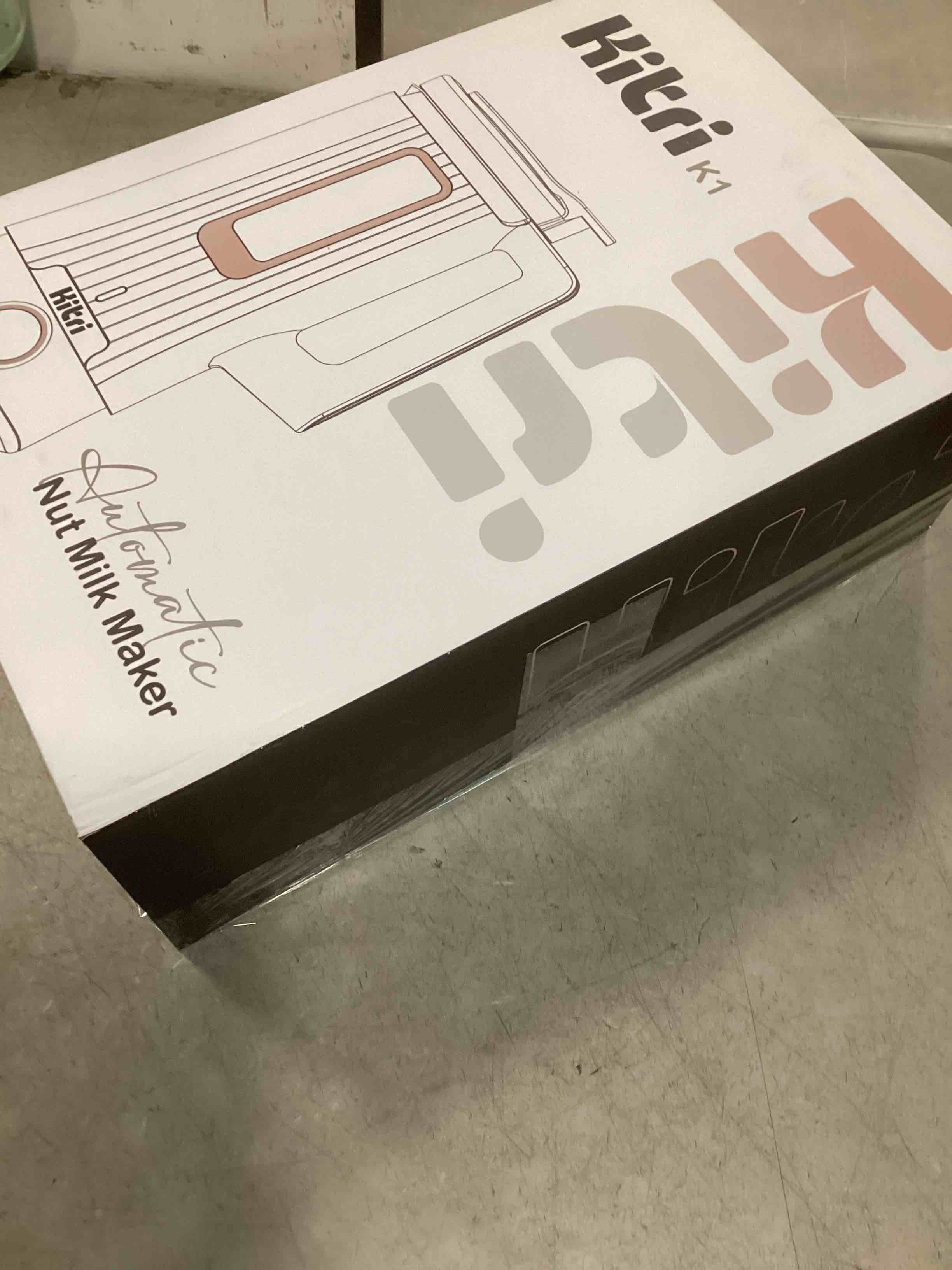 https://s3.amazonaws.com/lotting-images-prod/bidfta/PNK1379665_1733847037353.jpeg