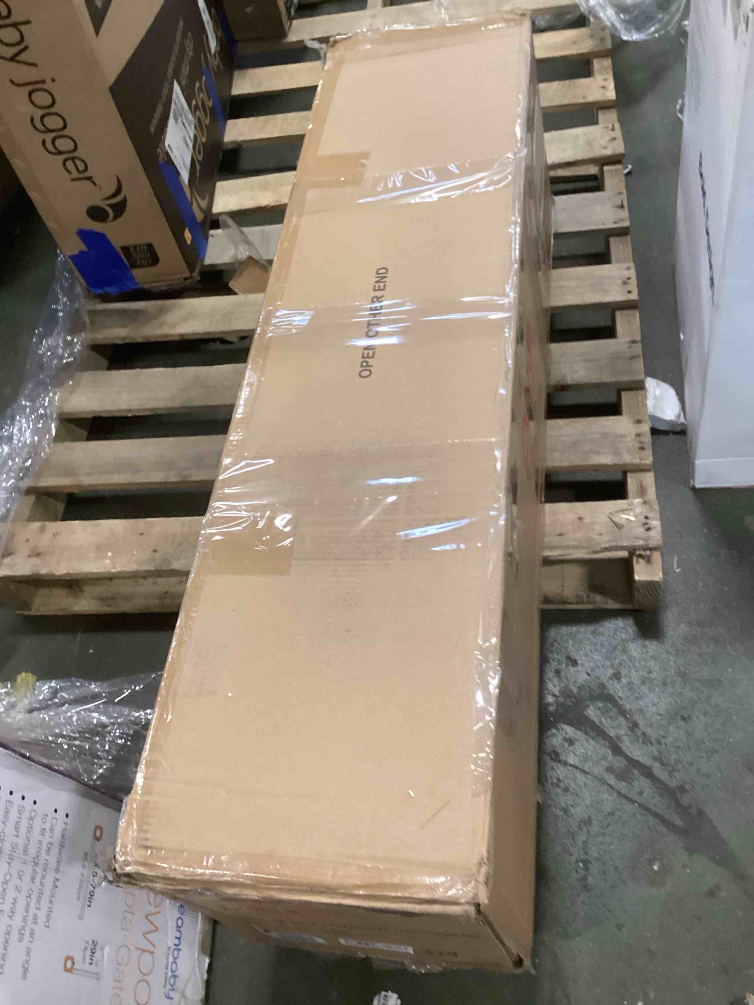 https://s3.amazonaws.com/lotting-images-prod/bidfta/PNK1380321_1734542963828.jpeg