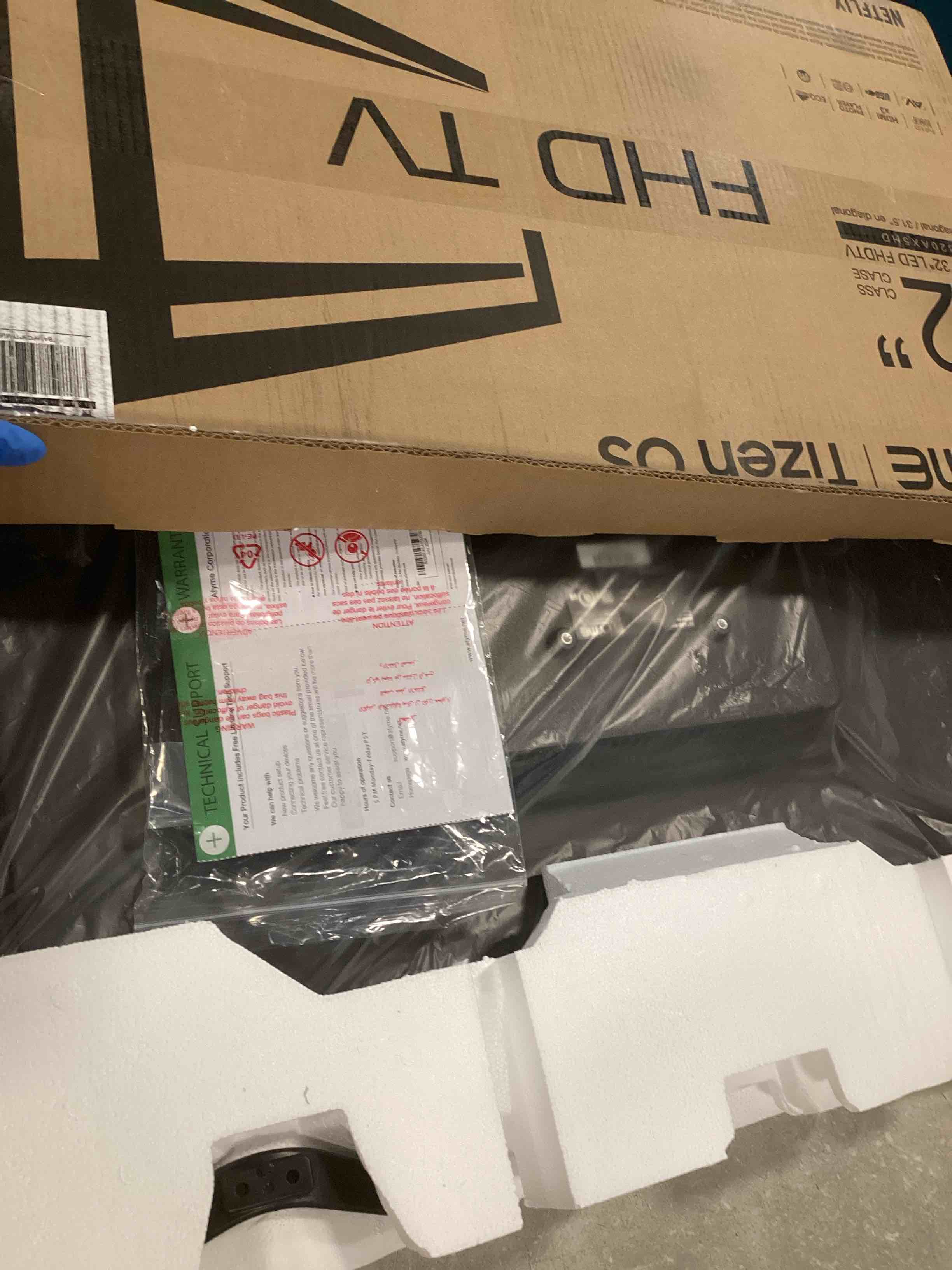 https://s3.amazonaws.com/lotting-images-prod/bidfta/PNK1380337_1734546732001.jpeg