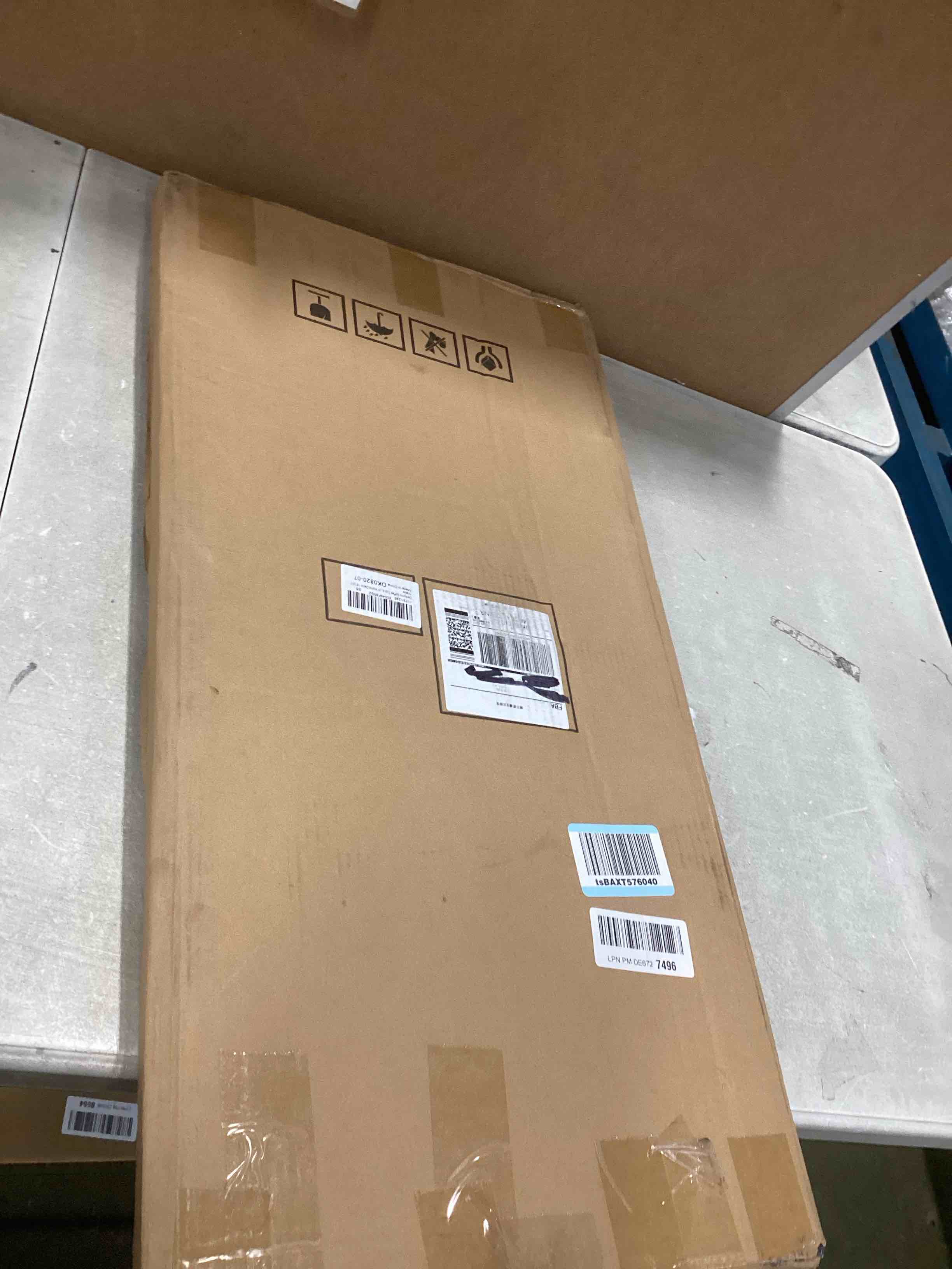 https://s3.amazonaws.com/lotting-images-prod/bidfta/PNK1380606_1734622055762.jpeg