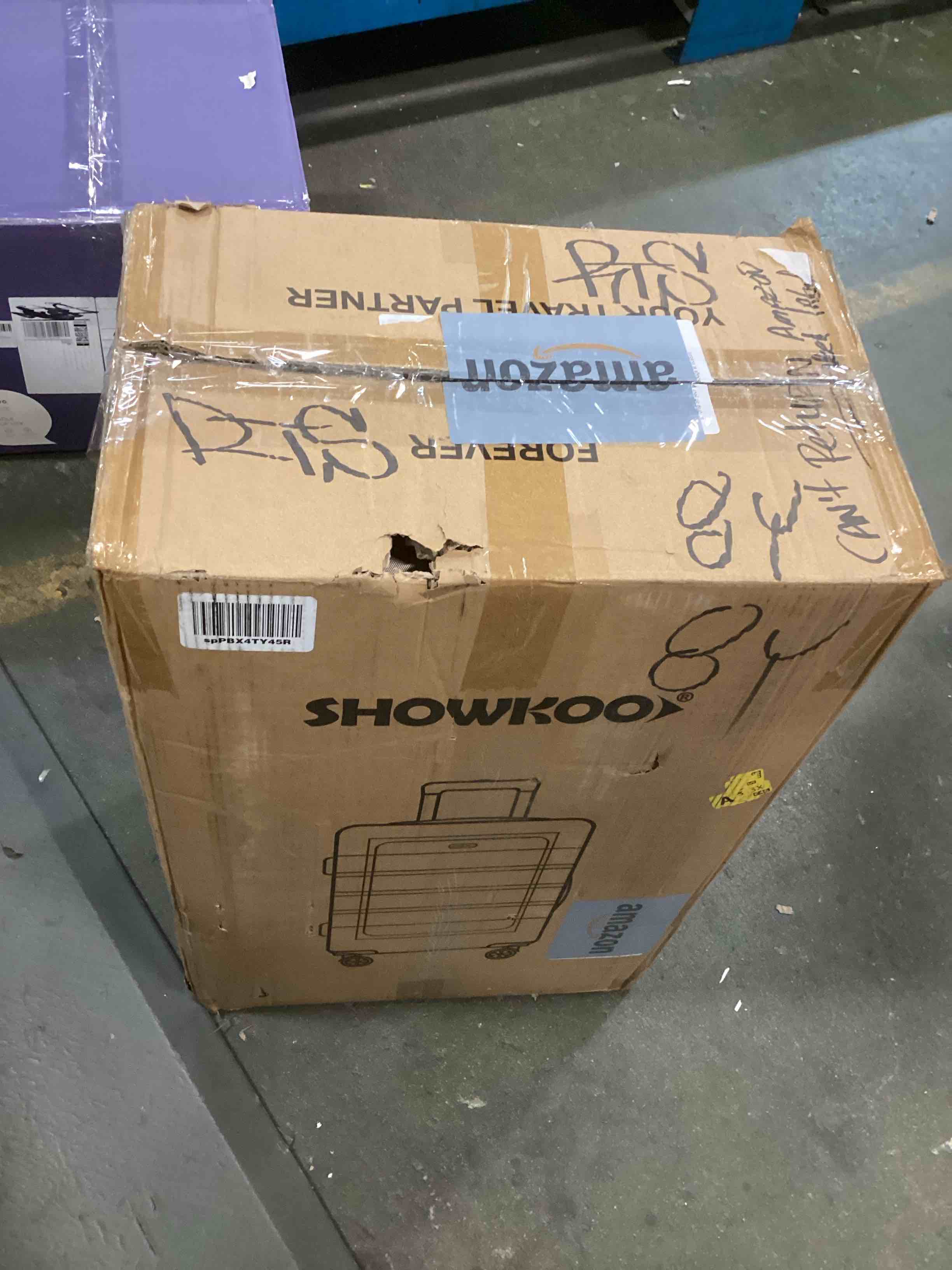 https://s3.amazonaws.com/lotting-images-prod/bidfta/PNK1380635_1734624755076.jpeg