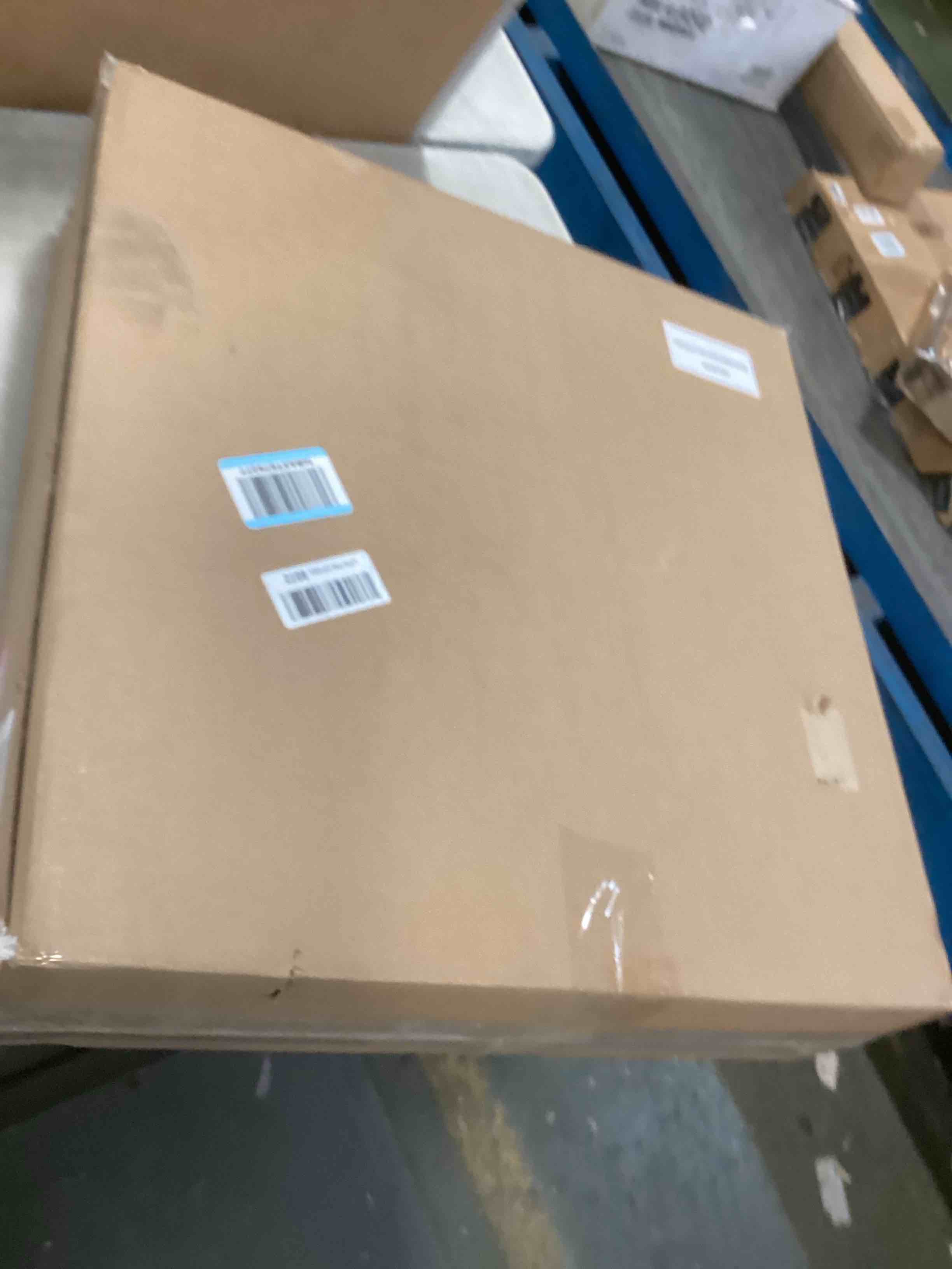 https://s3.amazonaws.com/lotting-images-prod/bidfta/PNK1380703_1734634069922.jpeg