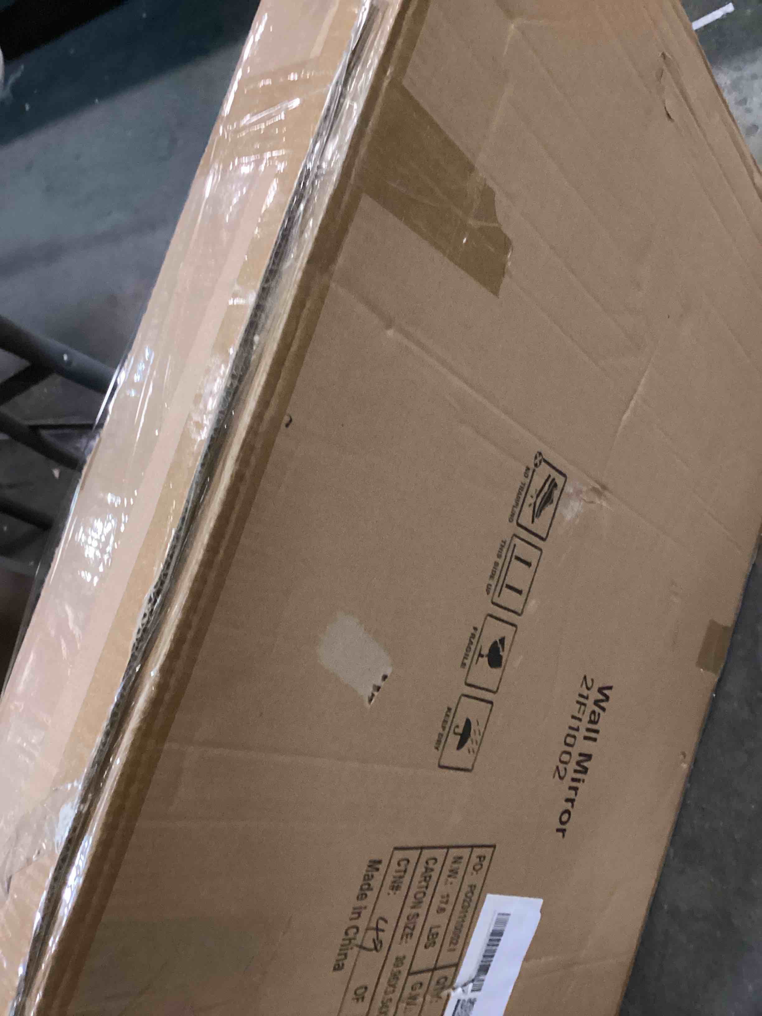 https://s3.amazonaws.com/lotting-images-prod/bidfta/PNK1381191_1732739377890.jpeg