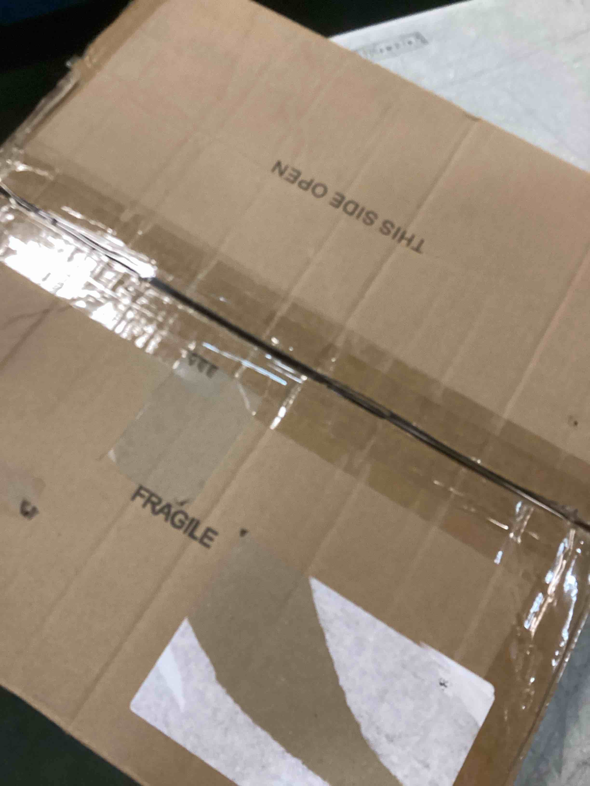 https://s3.amazonaws.com/lotting-images-prod/bidfta/PNK1381234_1732887663514.jpeg