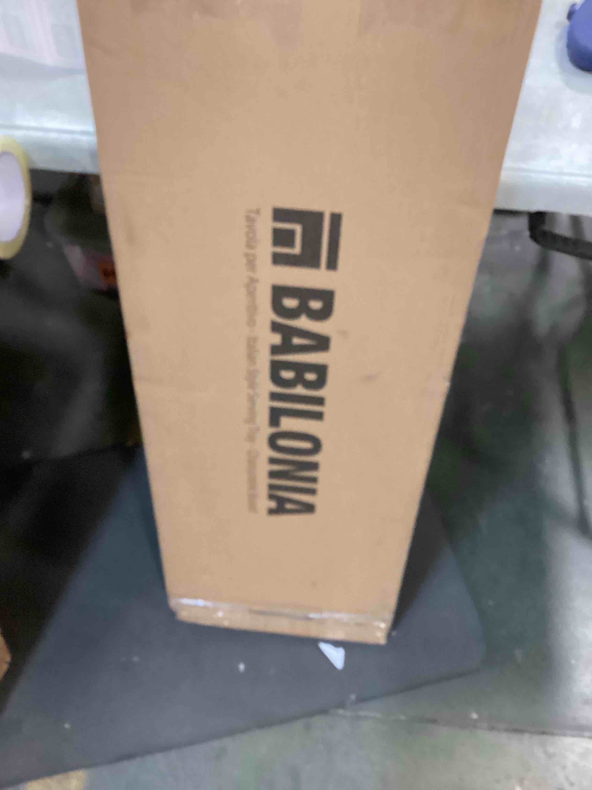 https://s3.amazonaws.com/lotting-images-prod/bidfta/PNK1381404_1733142293305.jpeg