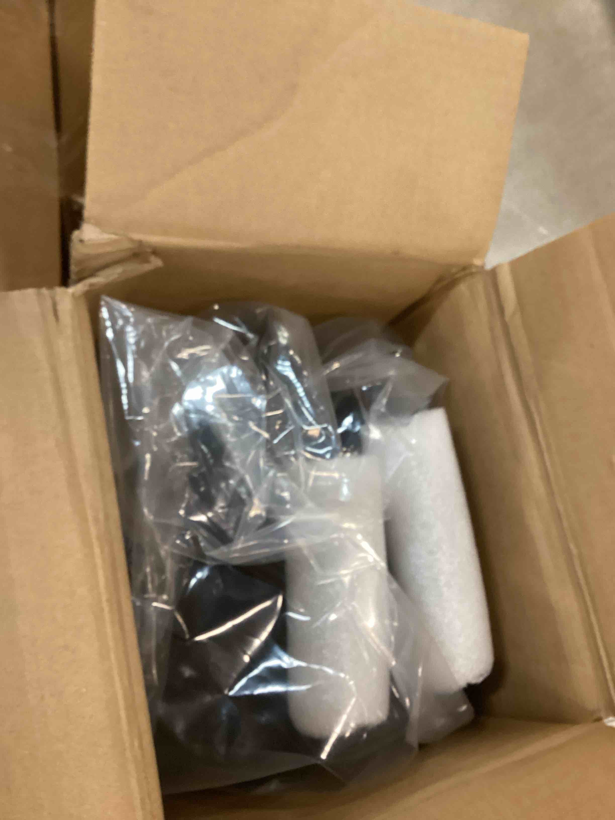 https://s3.amazonaws.com/lotting-images-prod/bidfta/PNK1381489_1733154909150.jpeg