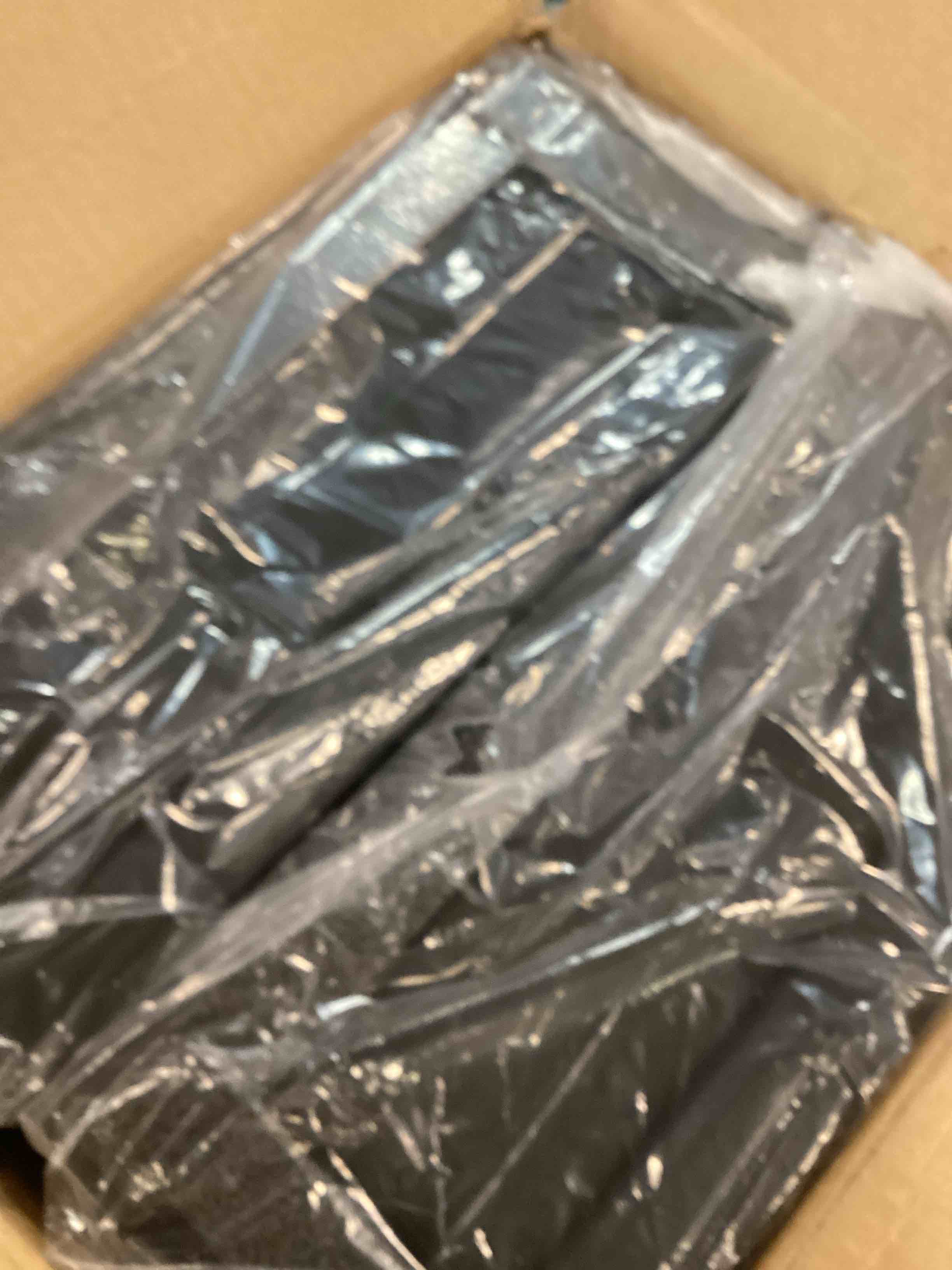 https://s3.amazonaws.com/lotting-images-prod/bidfta/PNK1381544_1733163899172.jpeg