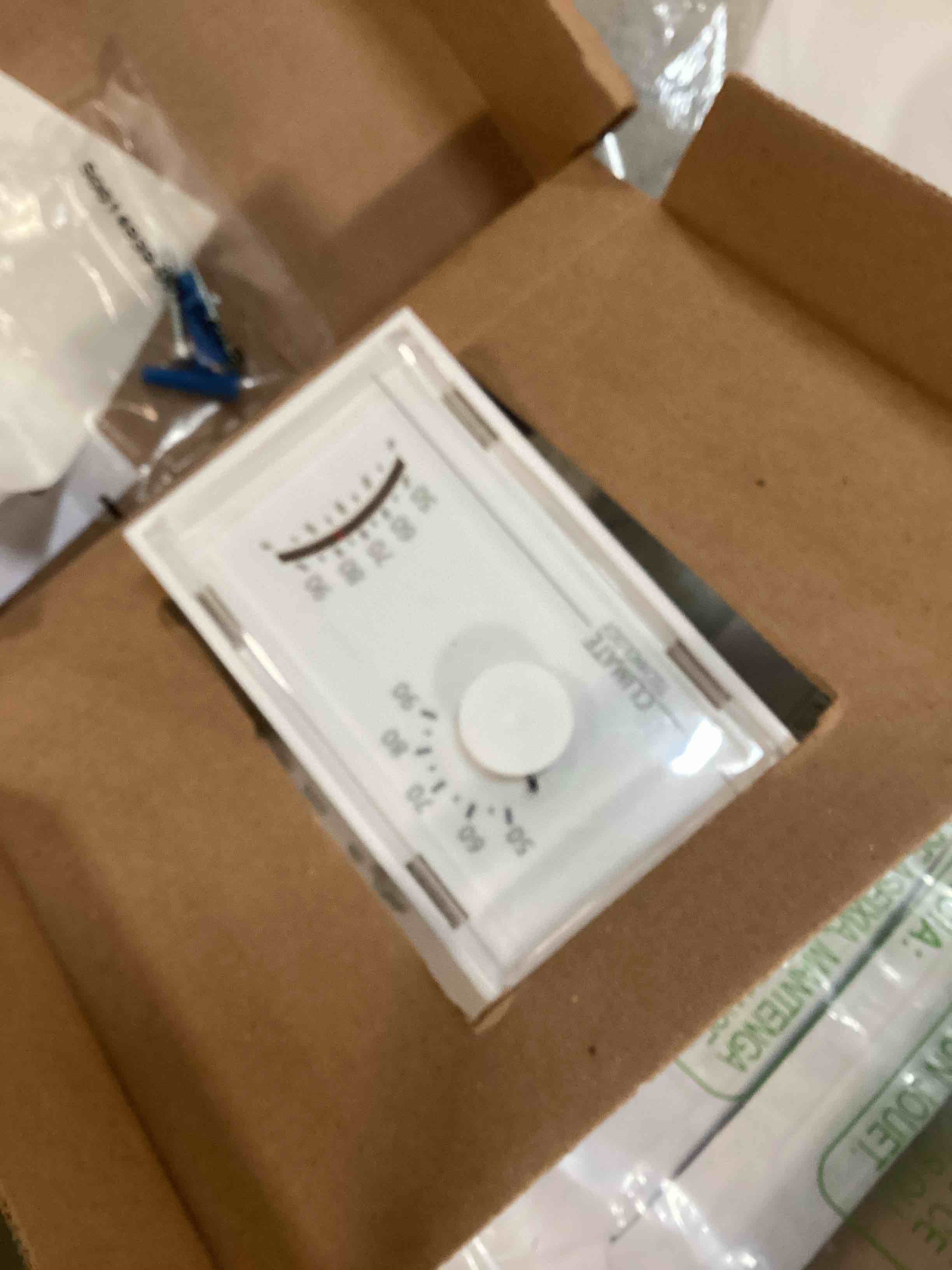https://s3.amazonaws.com/lotting-images-prod/bidfta/PNK1381892_1733317352645.jpeg