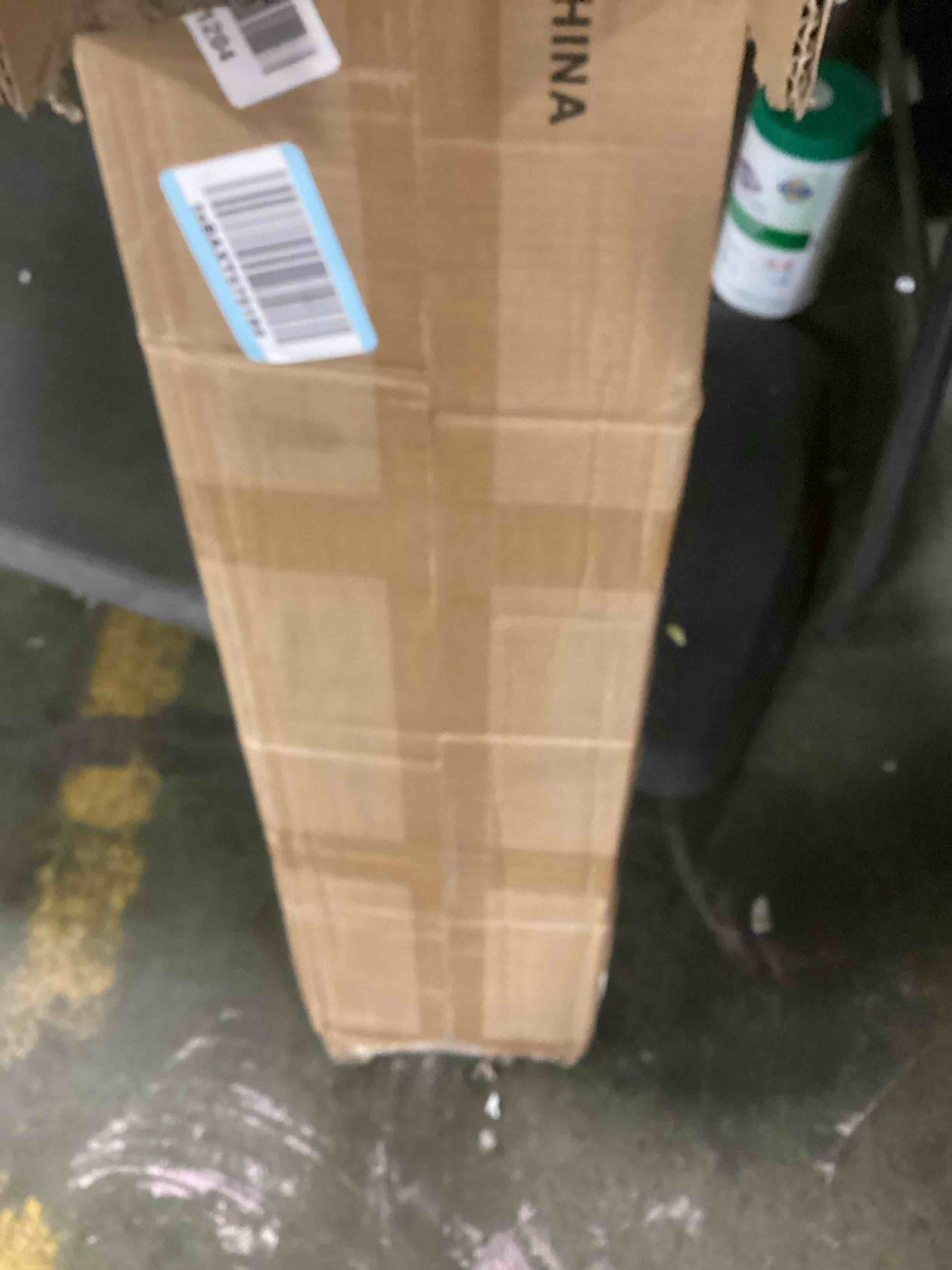 https://s3.amazonaws.com/lotting-images-prod/bidfta/PNK1382691_1733752277570.jpeg