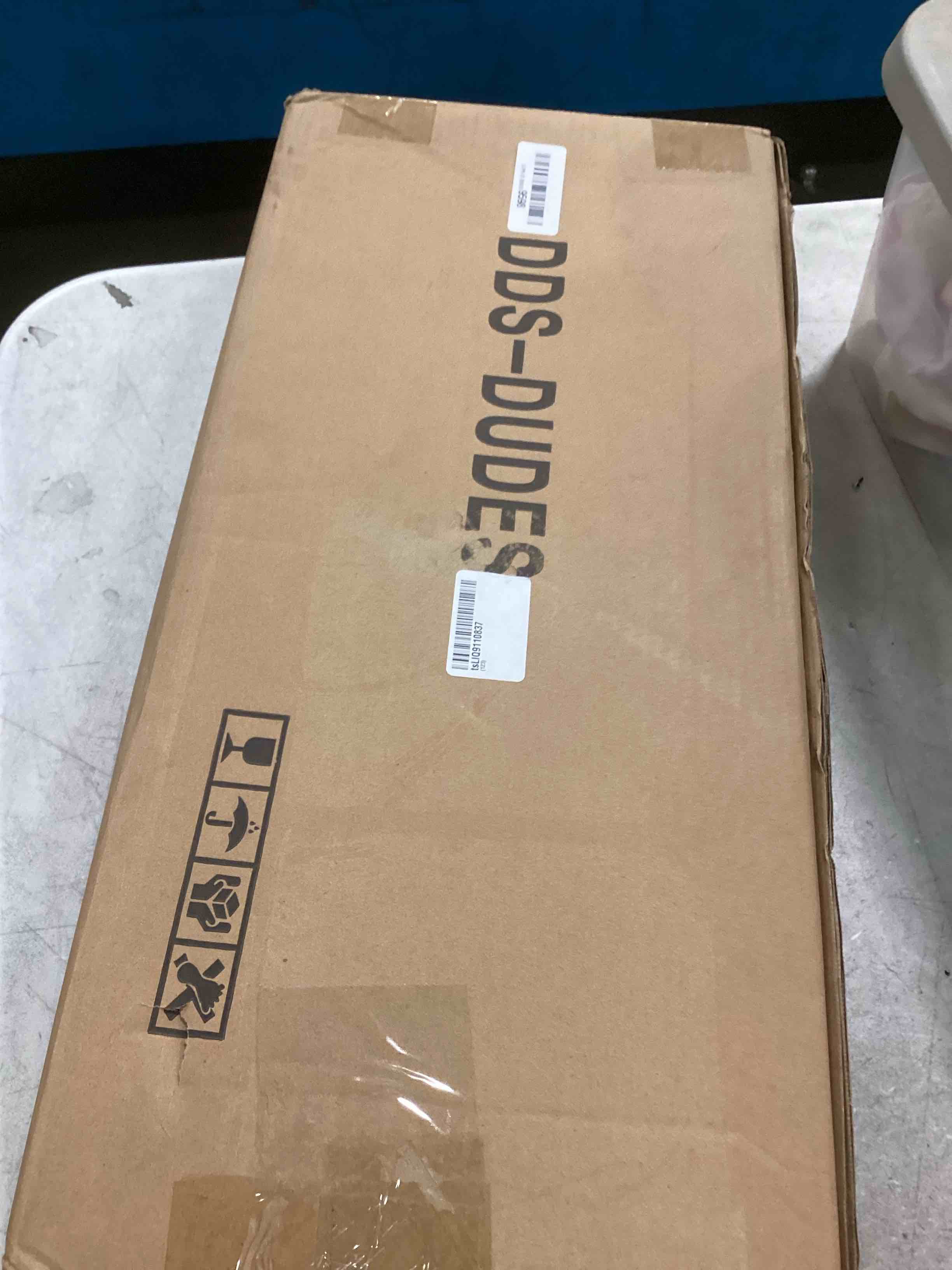 https://s3.amazonaws.com/lotting-images-prod/bidfta/PNK1382871_1733778800969.jpeg