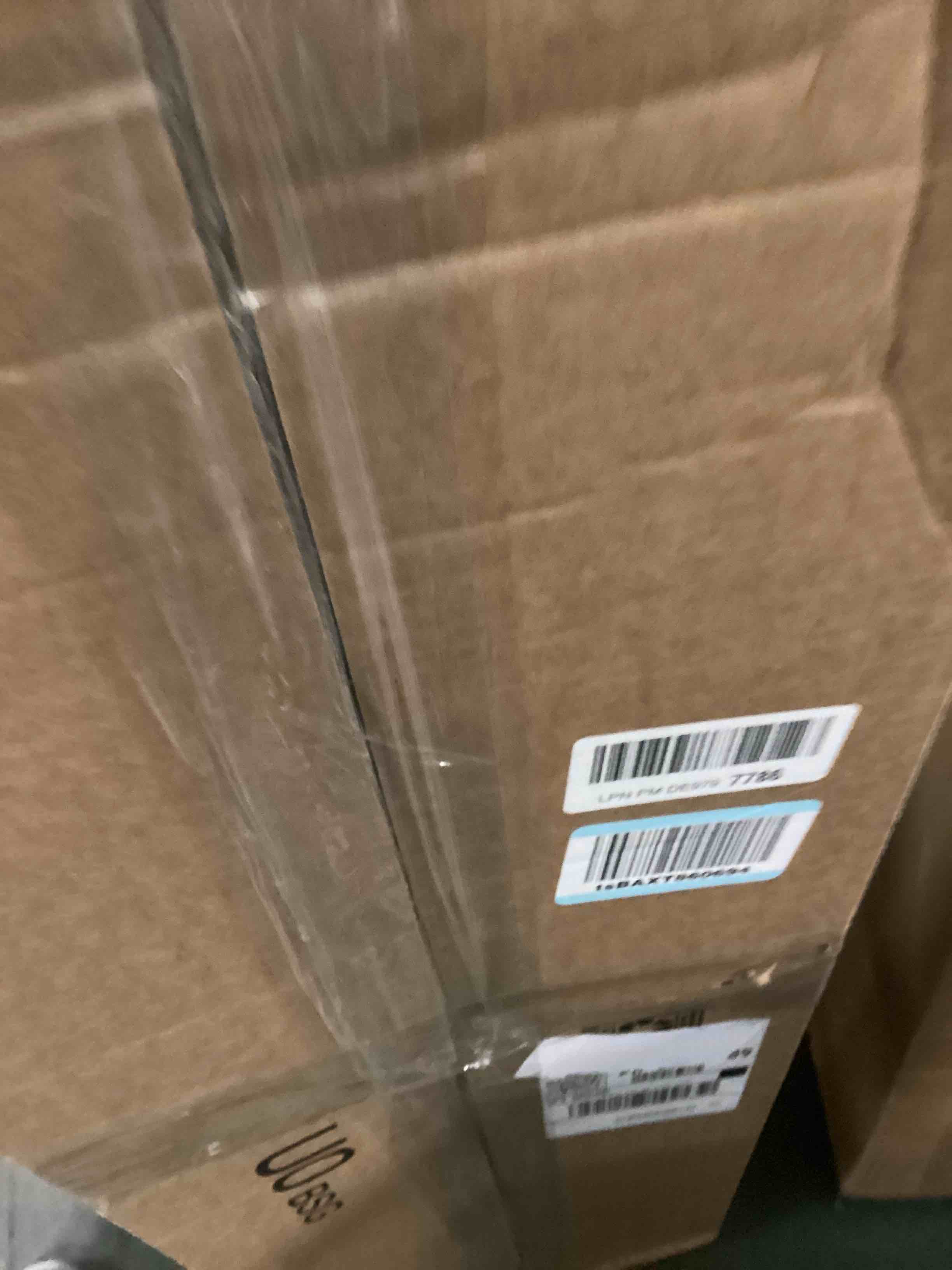 https://s3.amazonaws.com/lotting-images-prod/bidfta/PNK1383618_1734188878610.jpeg
