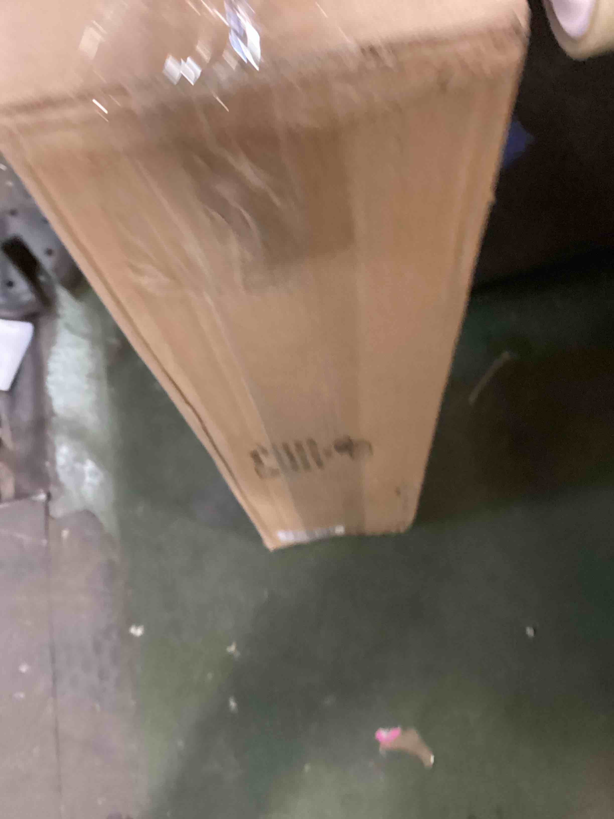 https://s3.amazonaws.com/lotting-images-prod/bidfta/PNK1383654_1734194715263.jpeg
