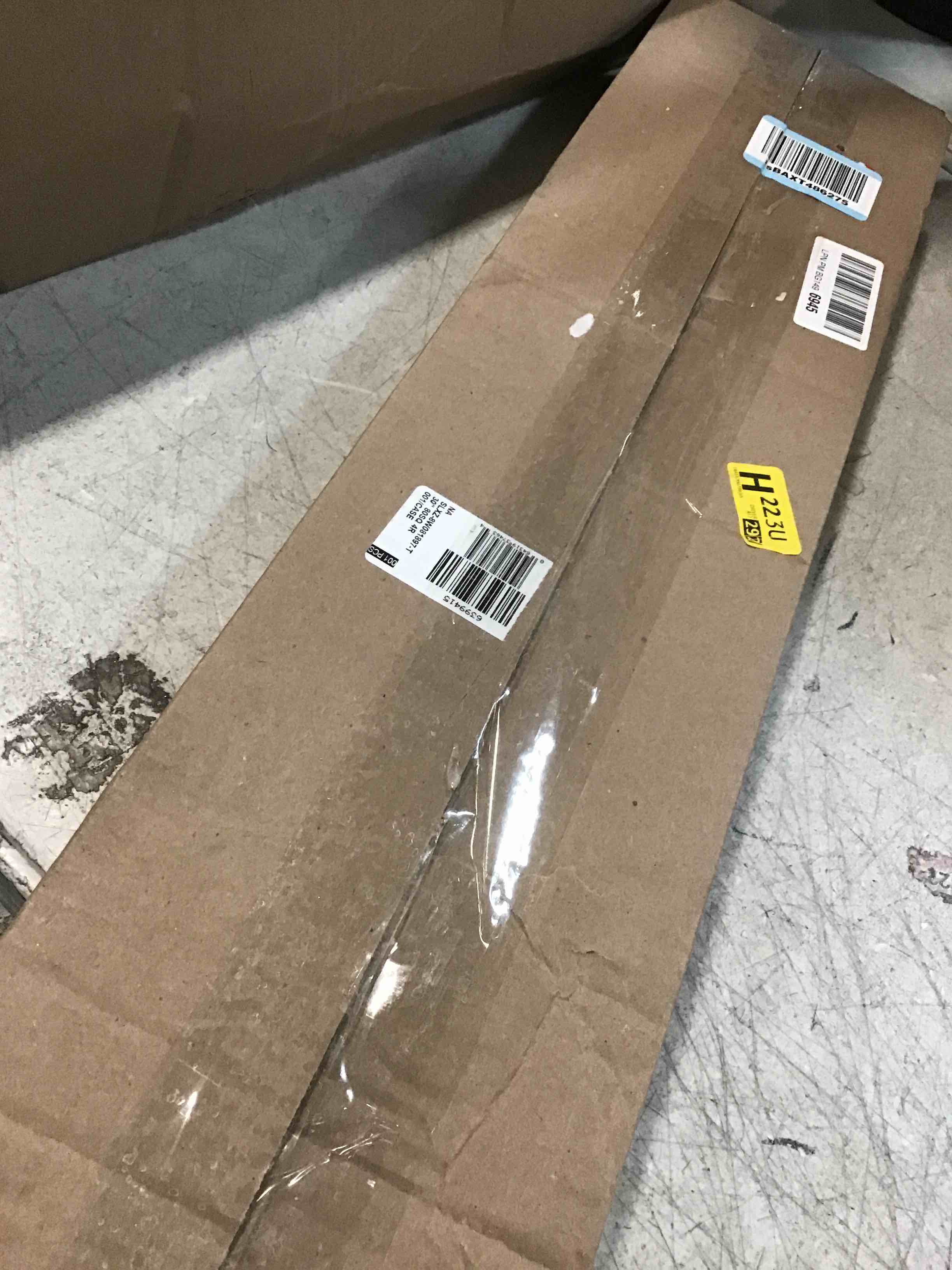 https://s3.amazonaws.com/lotting-images-prod/bidfta/PNK1383824_1735310992216.jpeg