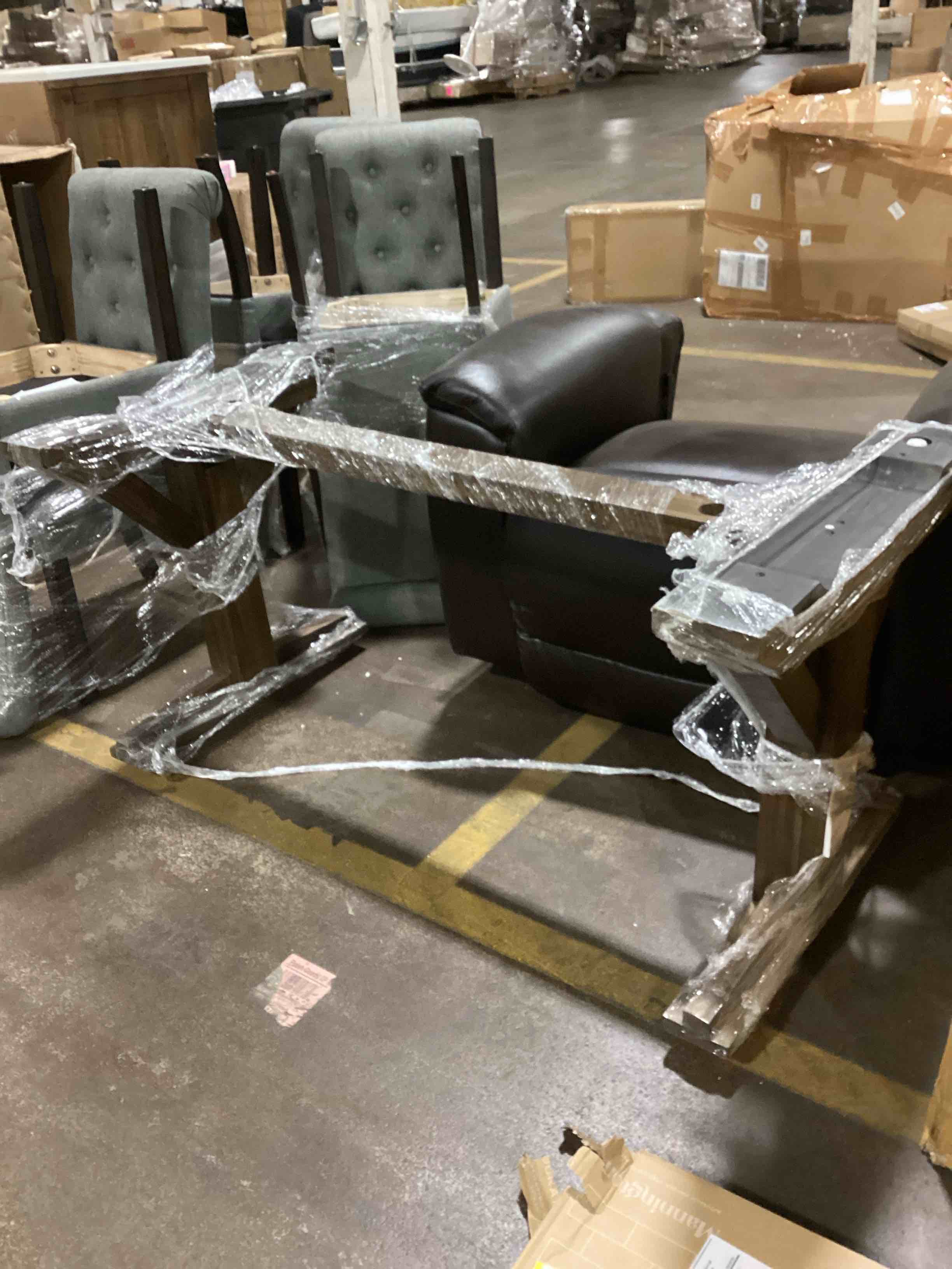 WOODEN DINING TABLE BASE