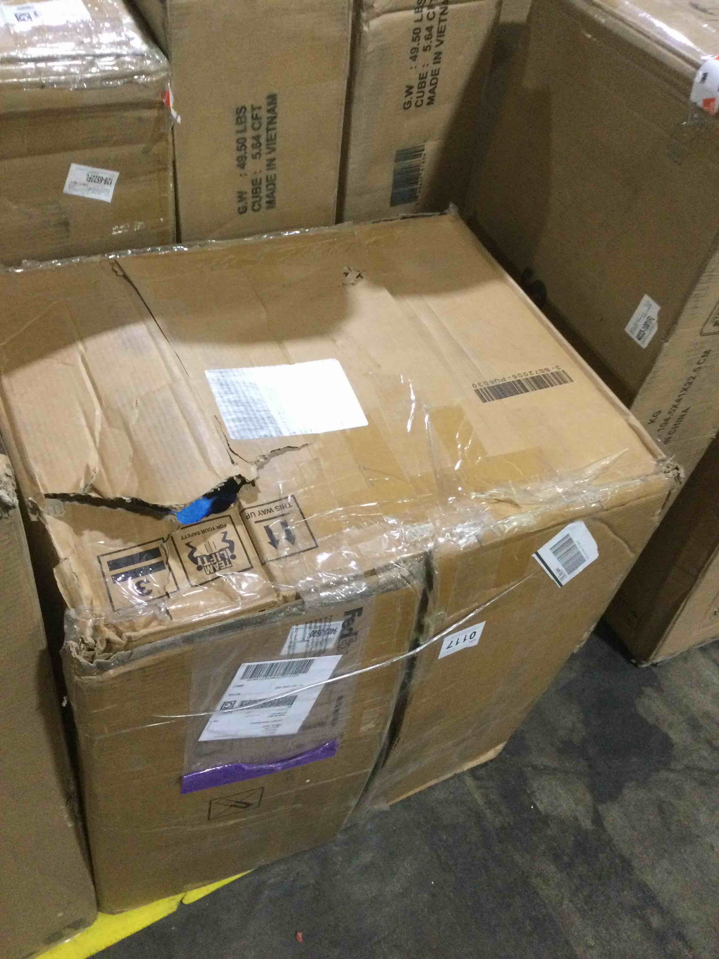 https://s3.amazonaws.com/lotting-images-prod/bidfta/PNK1384793_1737472174467.jpeg