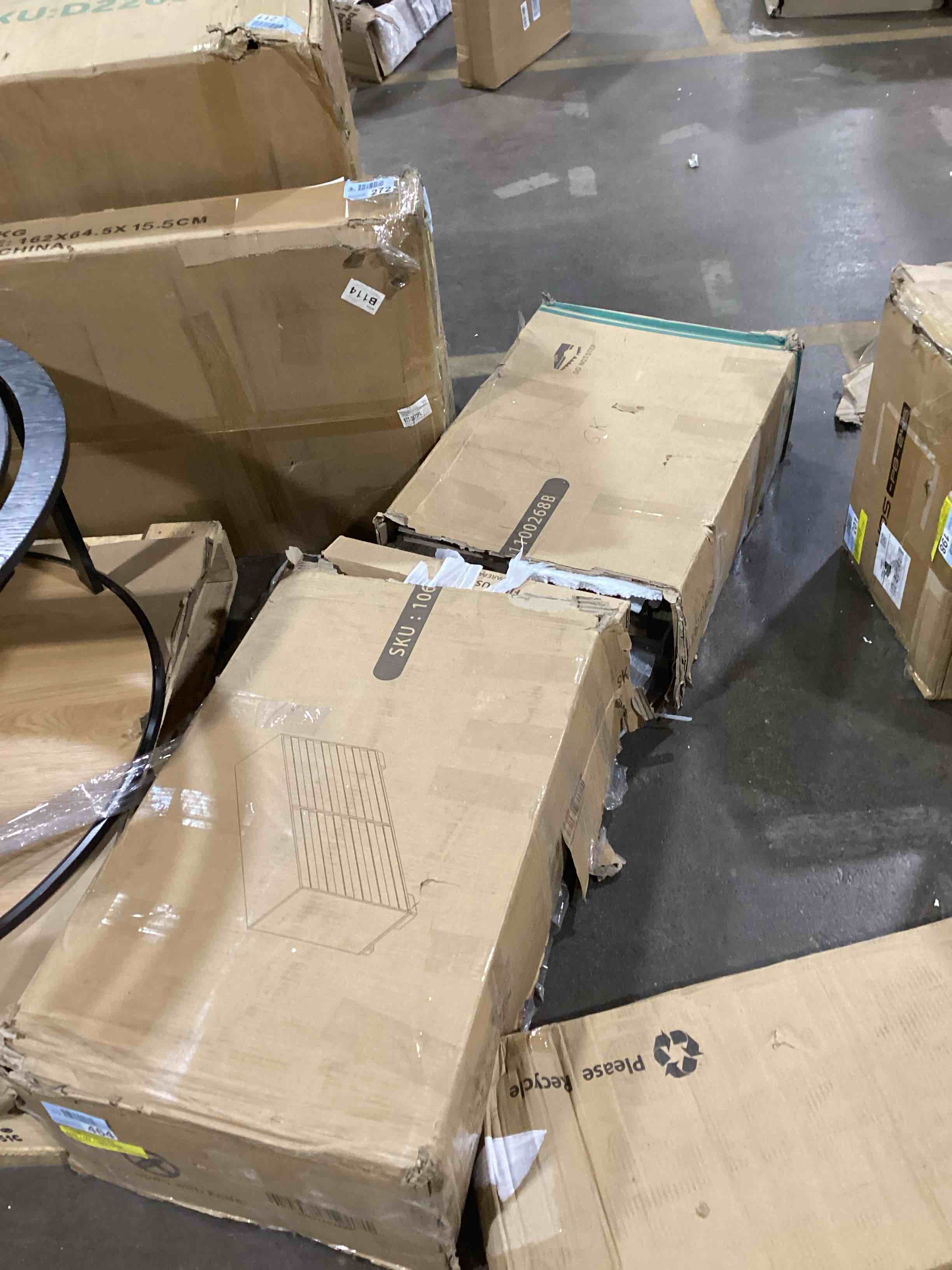 https://s3.amazonaws.com/lotting-images-prod/bidfta/PNK1385206_1738763094458.jpeg