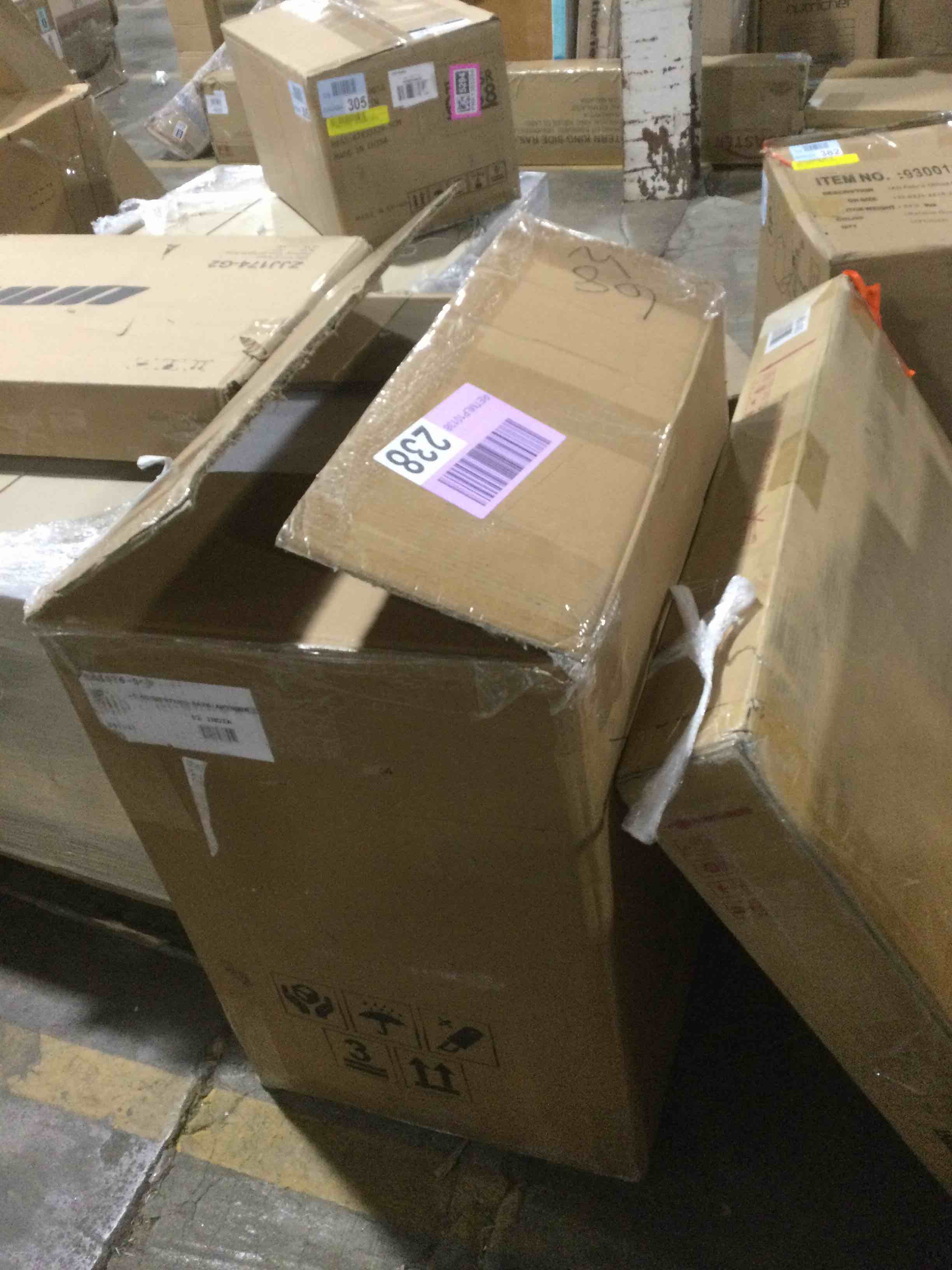 https://s3.amazonaws.com/lotting-images-prod/bidfta/PNK1385297_1739285087498.jpeg