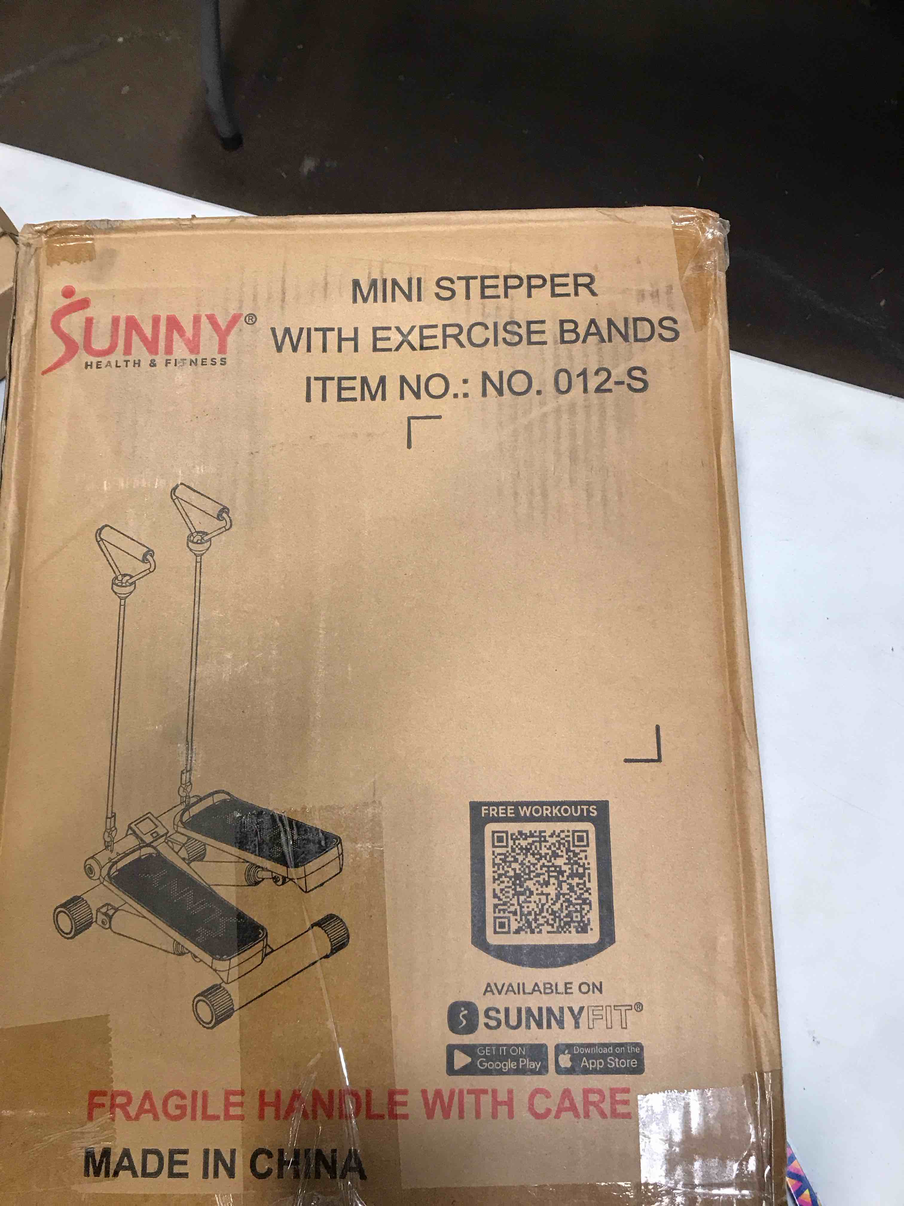 https://s3.amazonaws.com/lotting-images-prod/bidfta/PNK1387340_1731003119540.jpeg