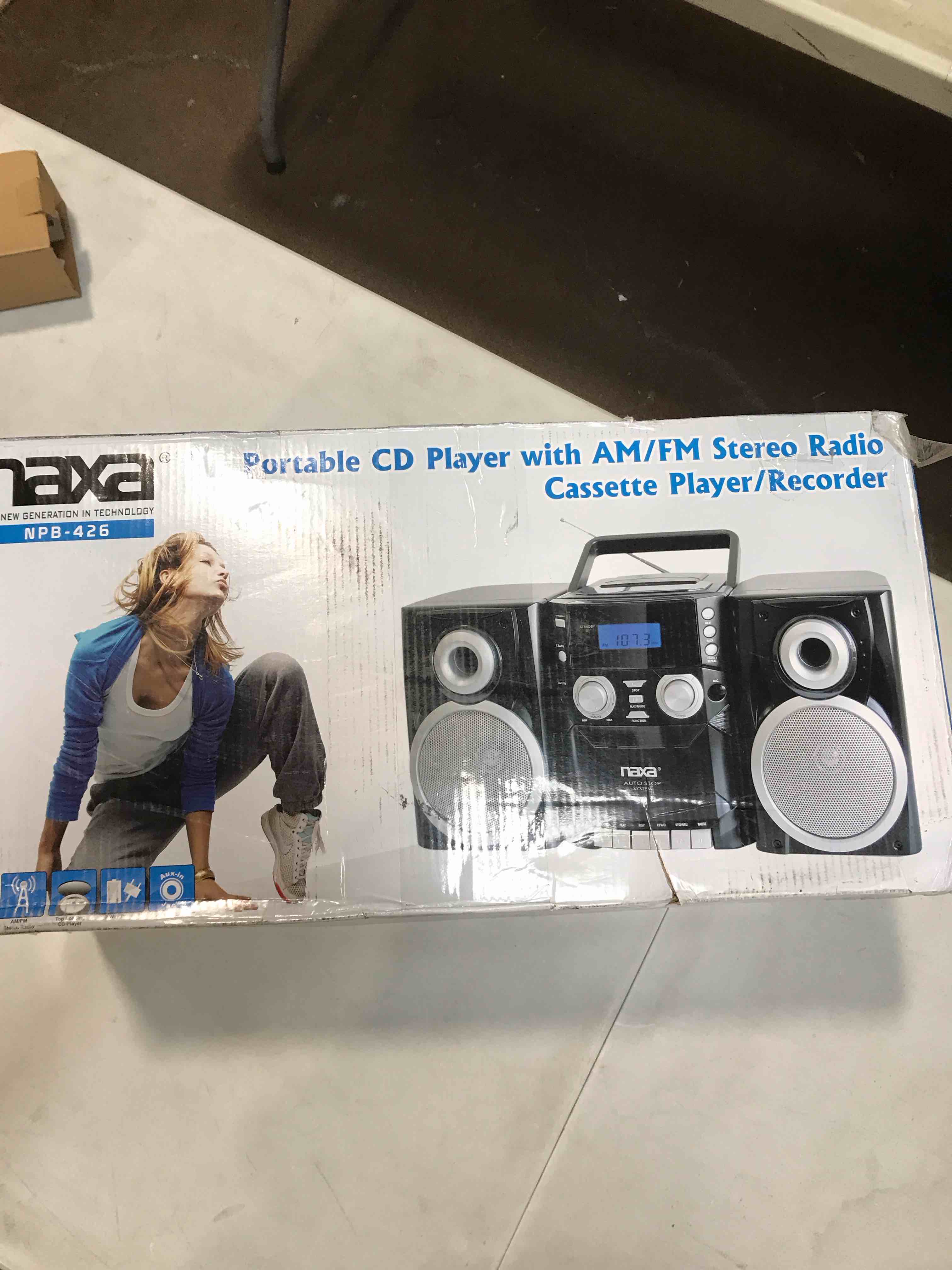 https://s3.amazonaws.com/lotting-images-prod/bidfta/PNK1387341_1731003346024.jpeg