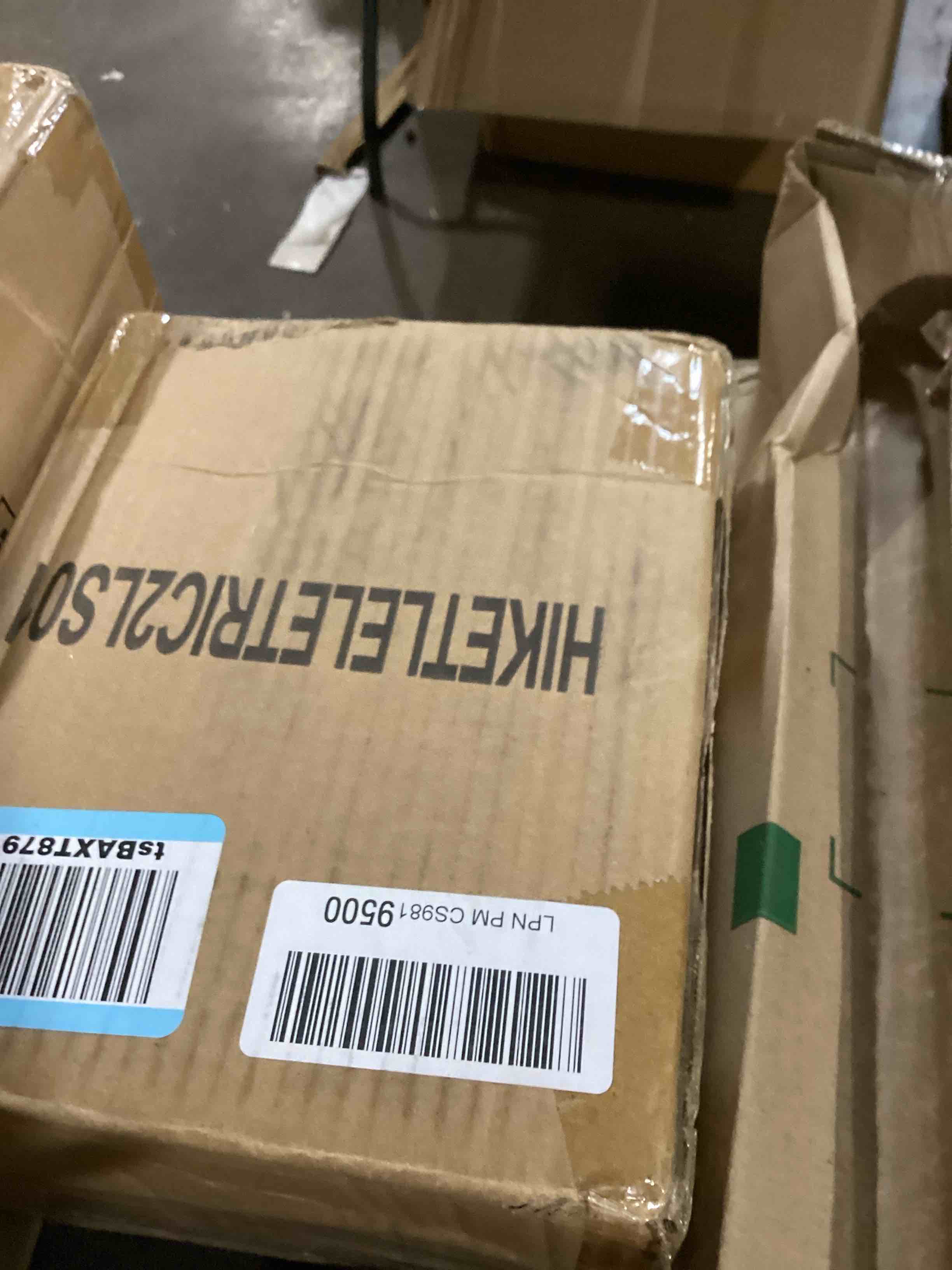 https://s3.amazonaws.com/lotting-images-prod/bidfta/PNK1388081_1731090449286.jpeg