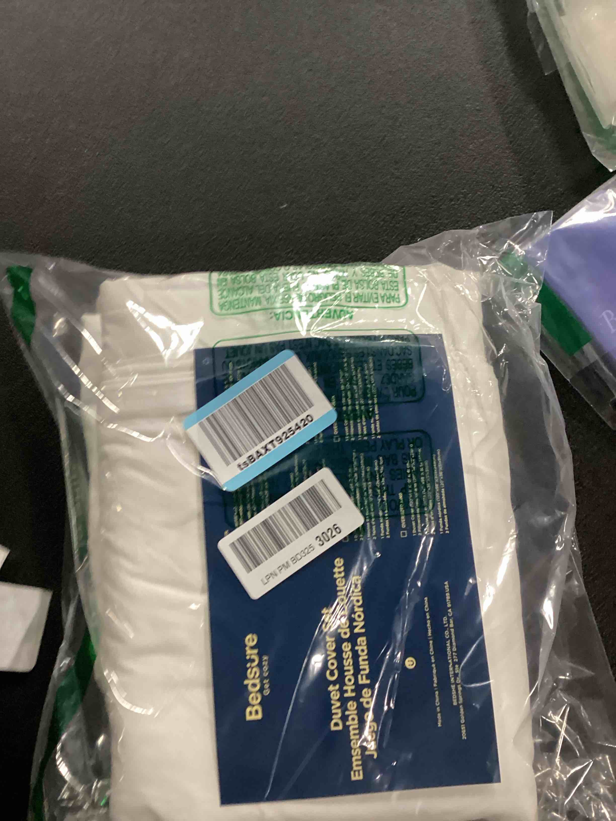 https://s3.amazonaws.com/lotting-images-prod/bidfta/PNK1388356_1731343703906.jpeg