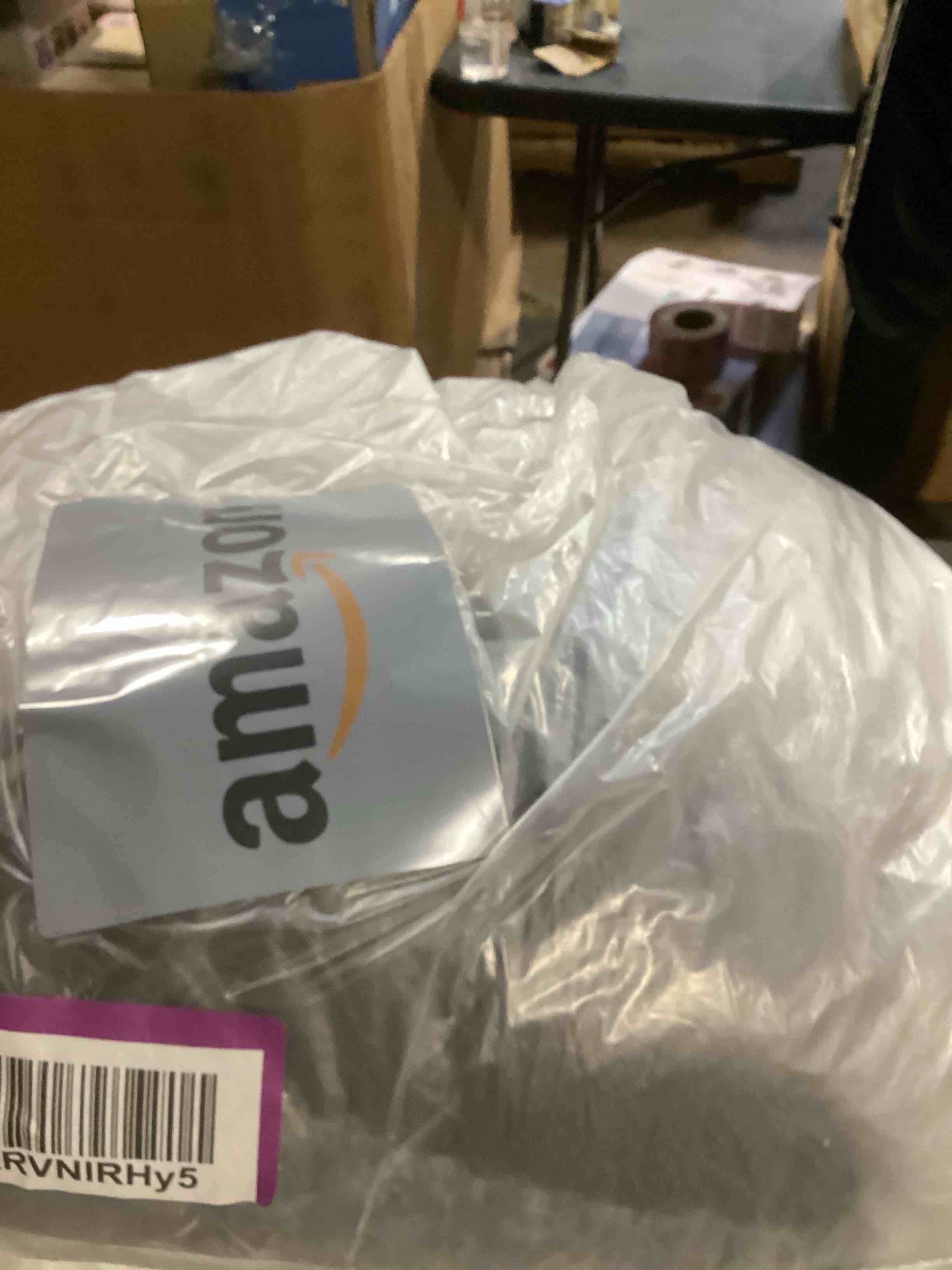 https://s3.amazonaws.com/lotting-images-prod/bidfta/PNK1388893_1731437494775.jpeg