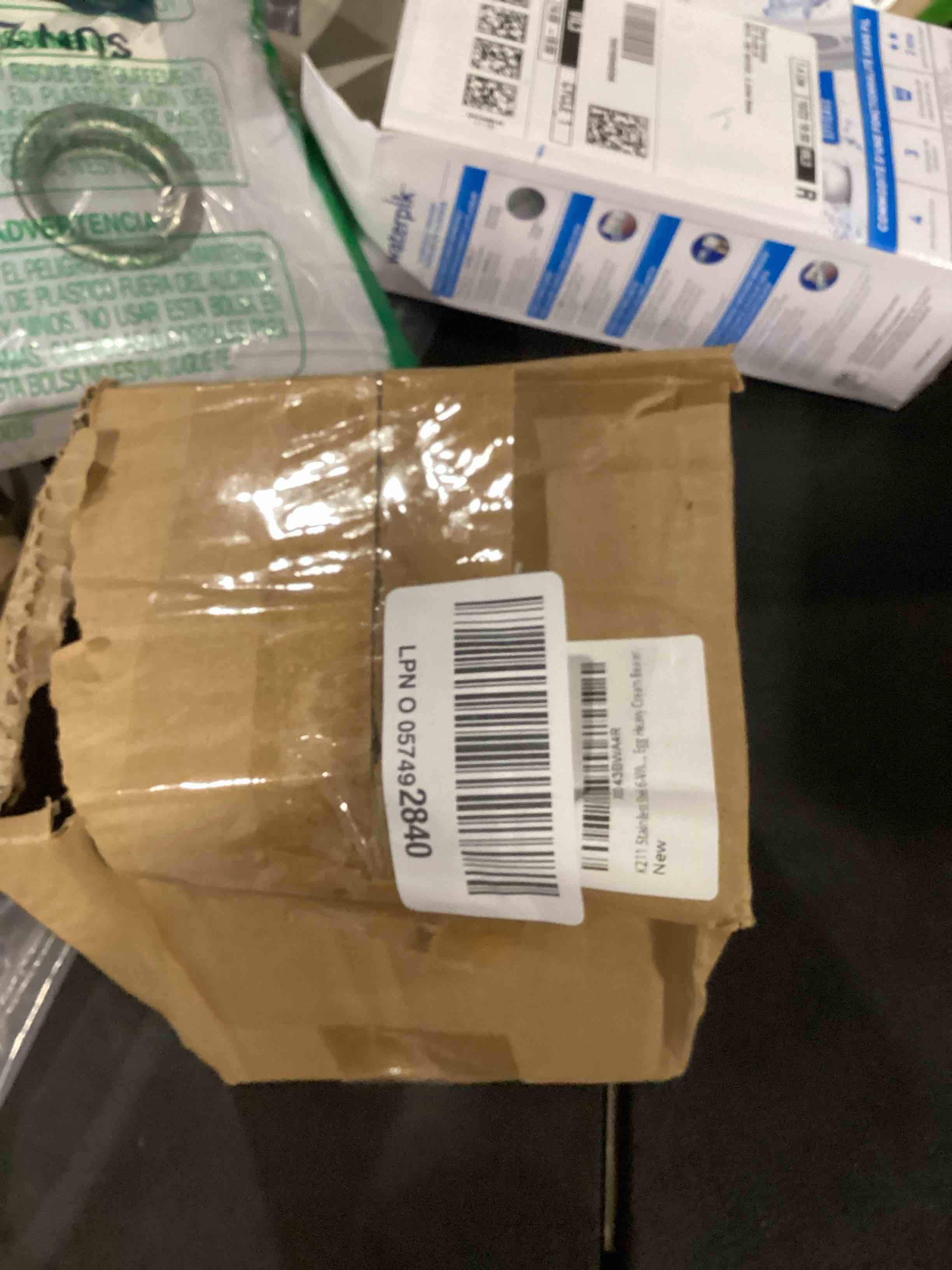 https://s3.amazonaws.com/lotting-images-prod/bidfta/PNK1389532_1731681434027.jpeg