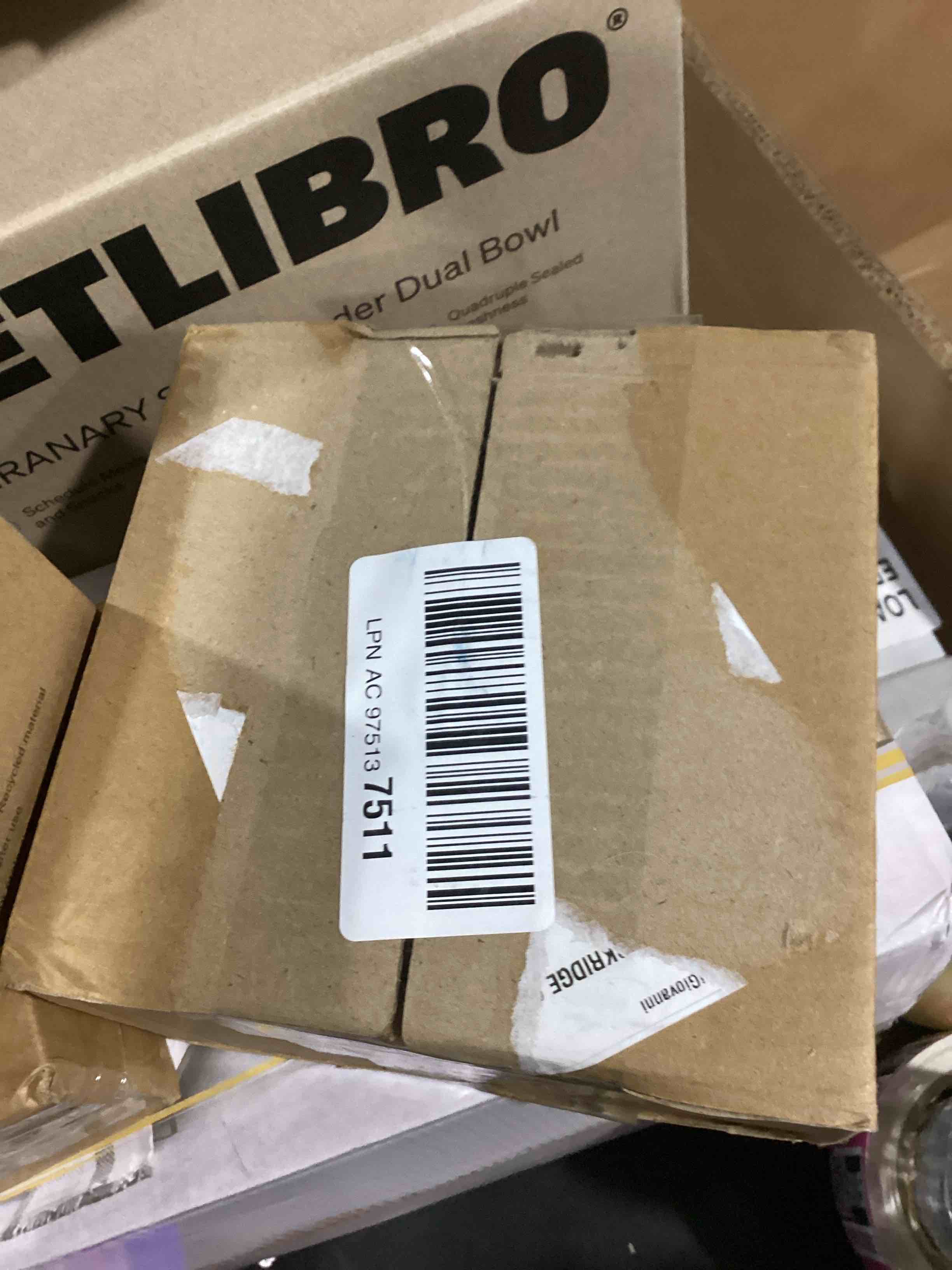 https://s3.amazonaws.com/lotting-images-prod/bidfta/PNK1389601_1731619344250.jpeg