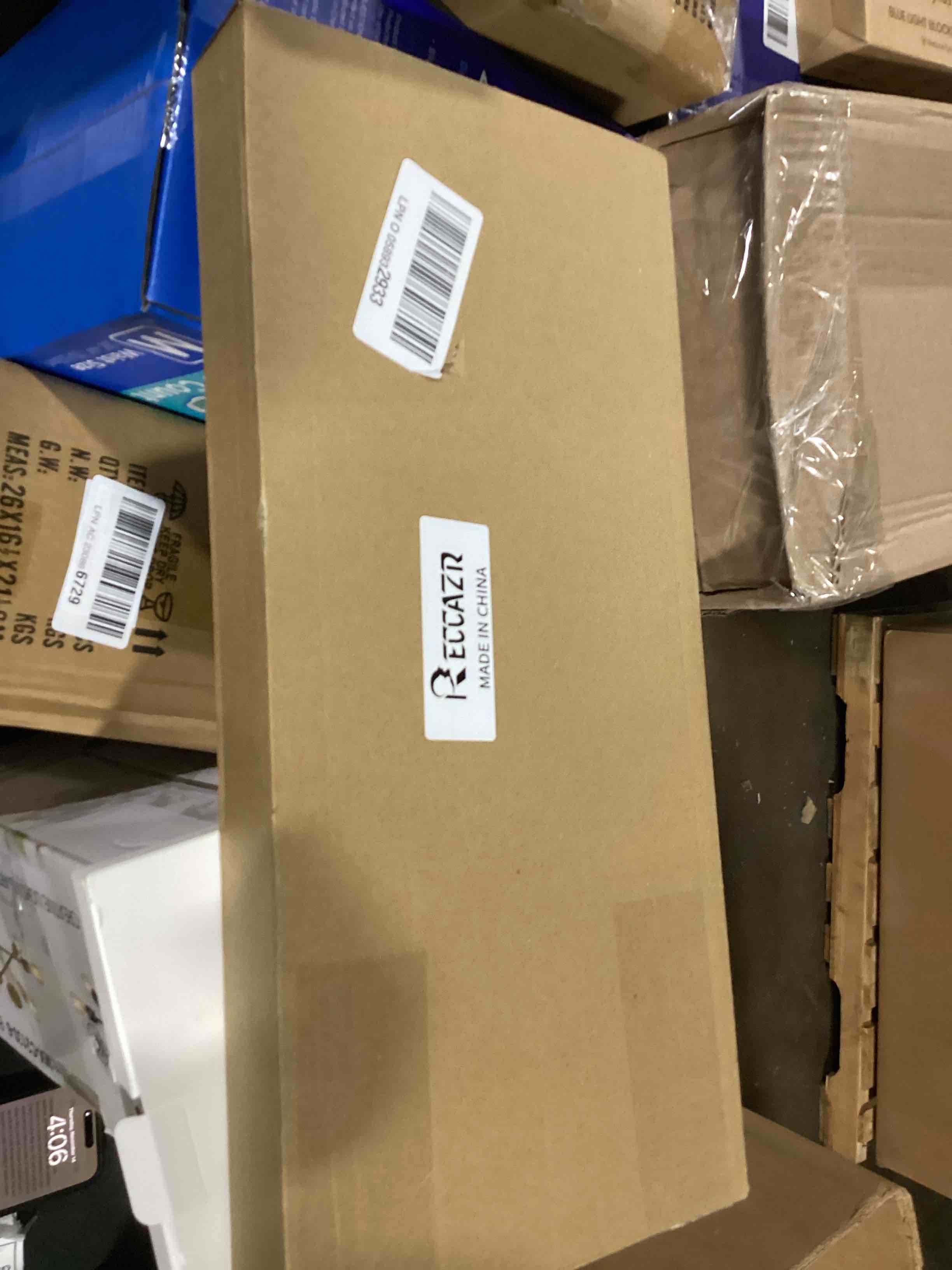 https://s3.amazonaws.com/lotting-images-prod/bidfta/PNK1389607_1731618391090.jpeg