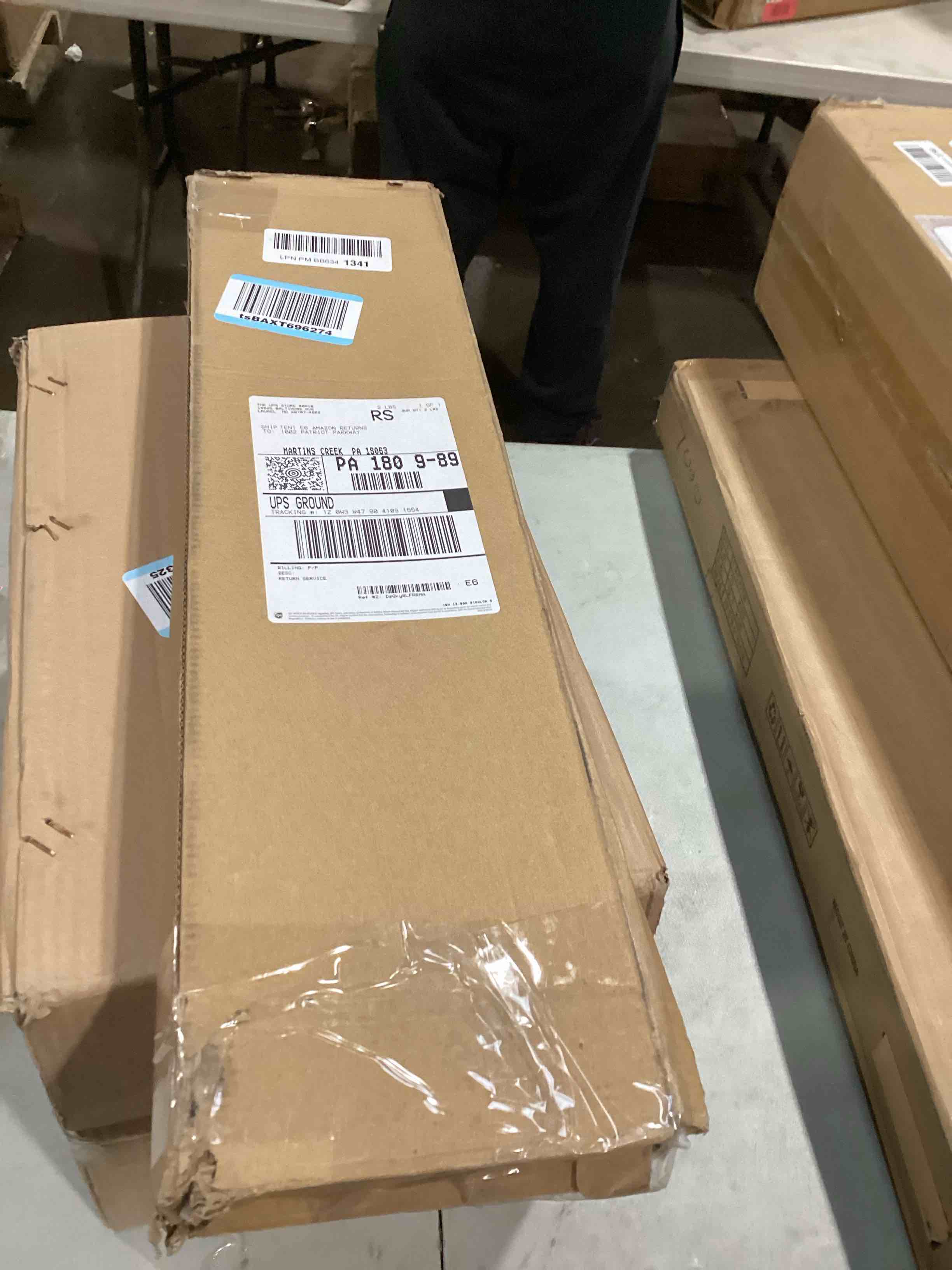 https://s3.amazonaws.com/lotting-images-prod/bidfta/PNK1390284_1731607188014.jpeg