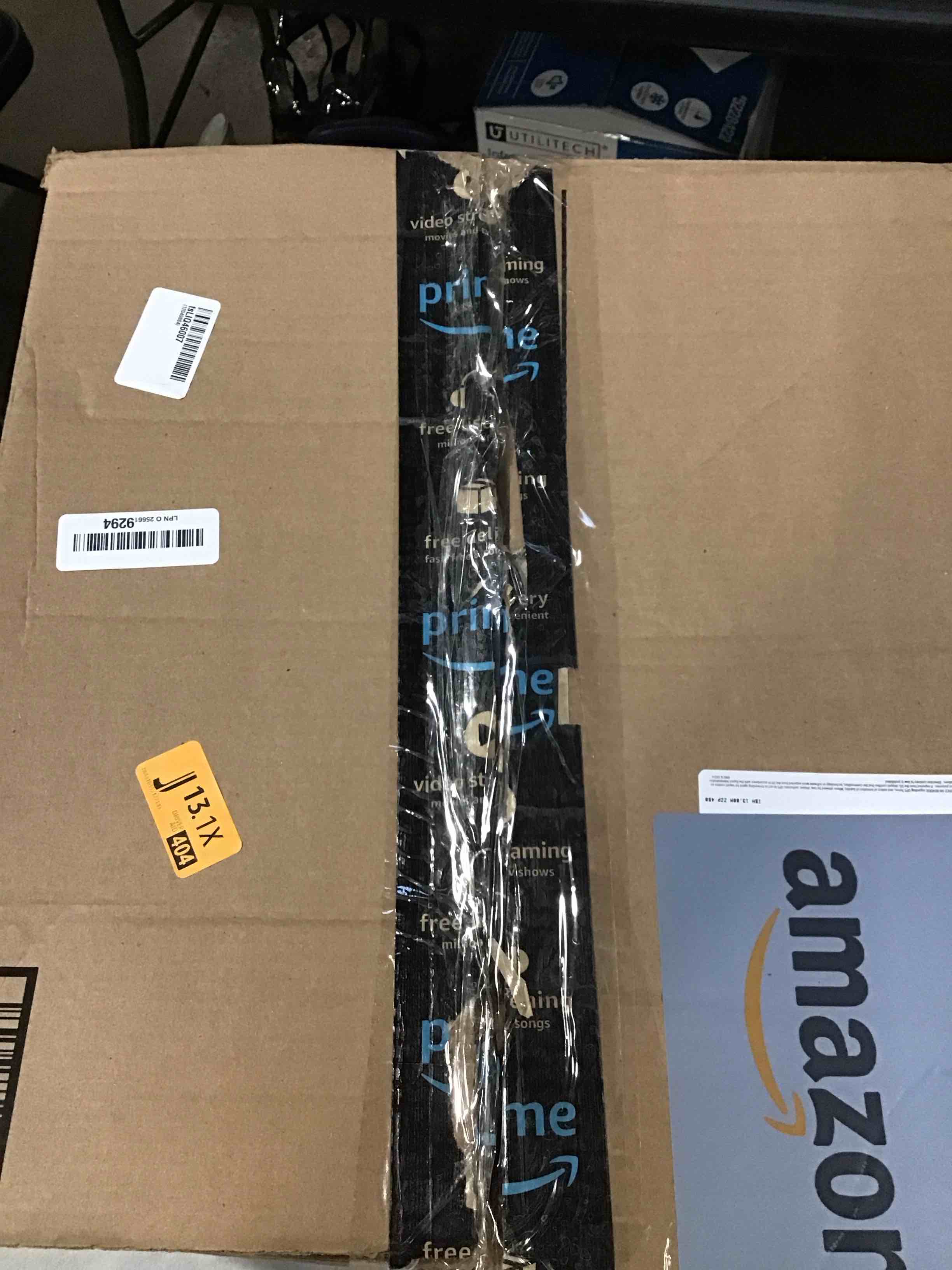 https://s3.amazonaws.com/lotting-images-prod/bidfta/PNK1392891_1733433758371.jpeg