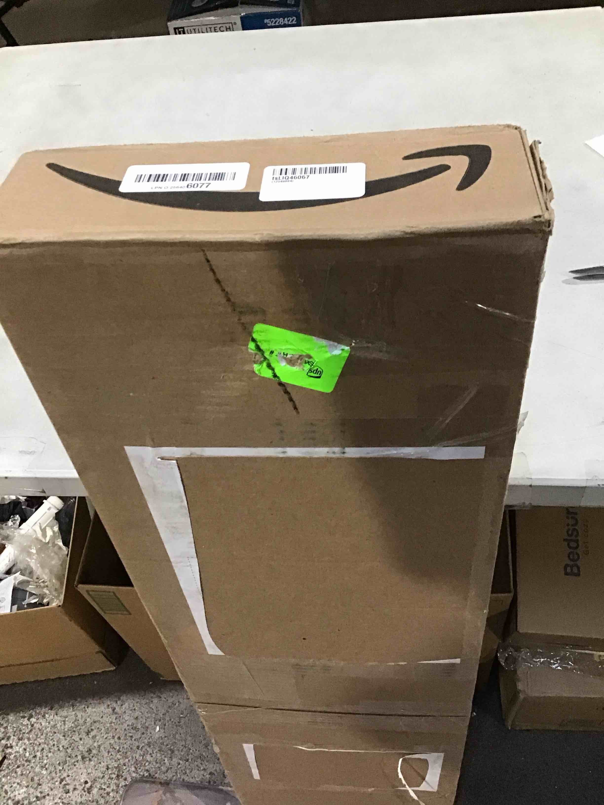 https://s3.amazonaws.com/lotting-images-prod/bidfta/PNK1392892_1733433862137.jpeg