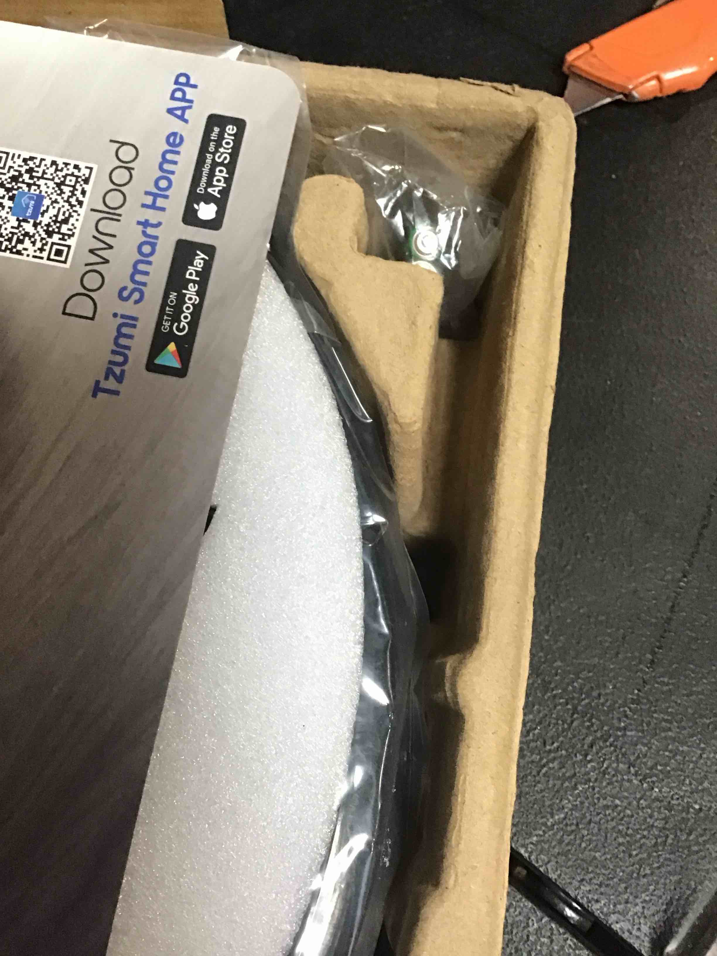 https://s3.amazonaws.com/lotting-images-prod/bidfta/PNK1394869_1736351340225.jpeg
