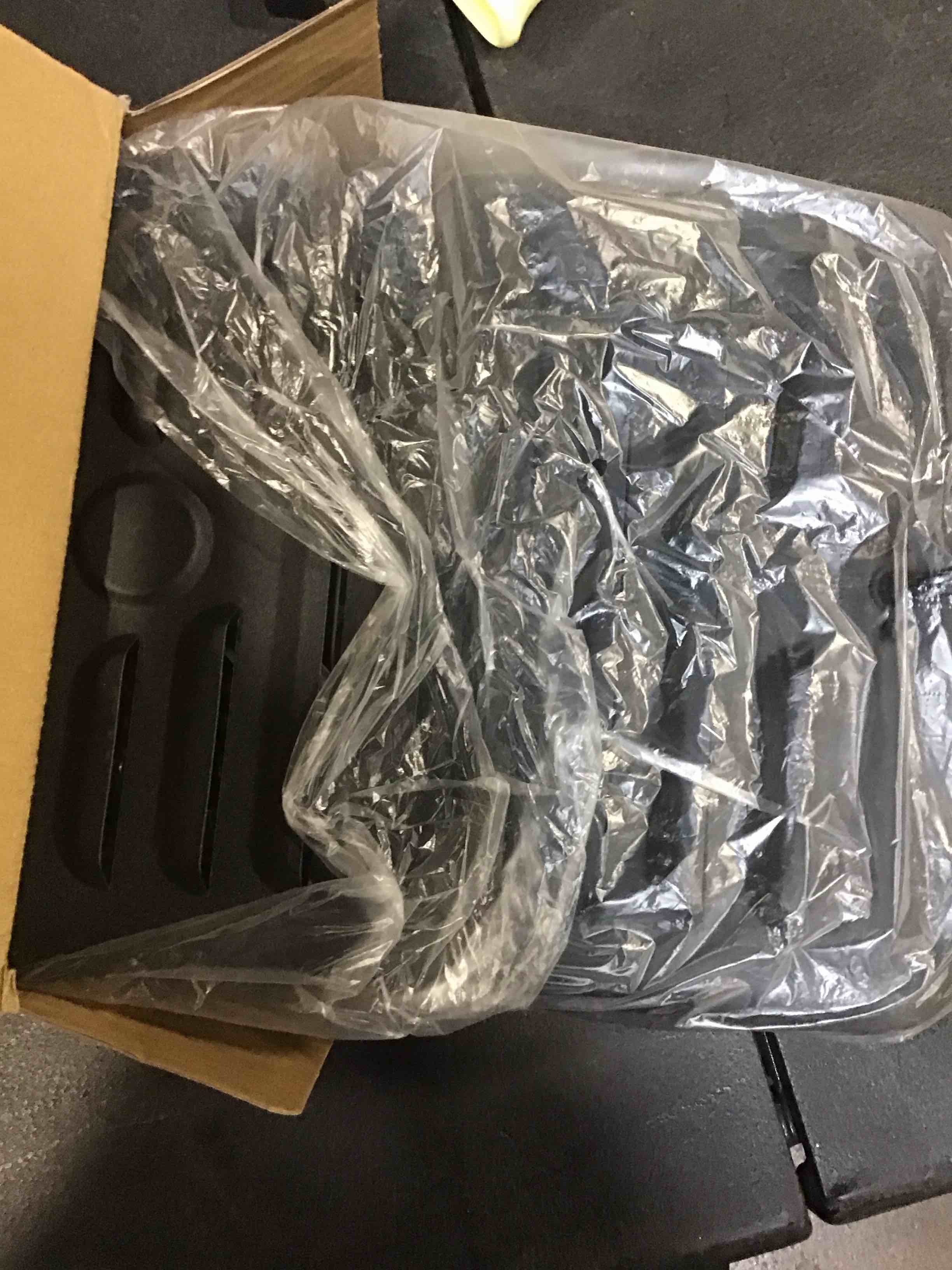 https://s3.amazonaws.com/lotting-images-prod/bidfta/PNK1394881_1736357016020.jpeg