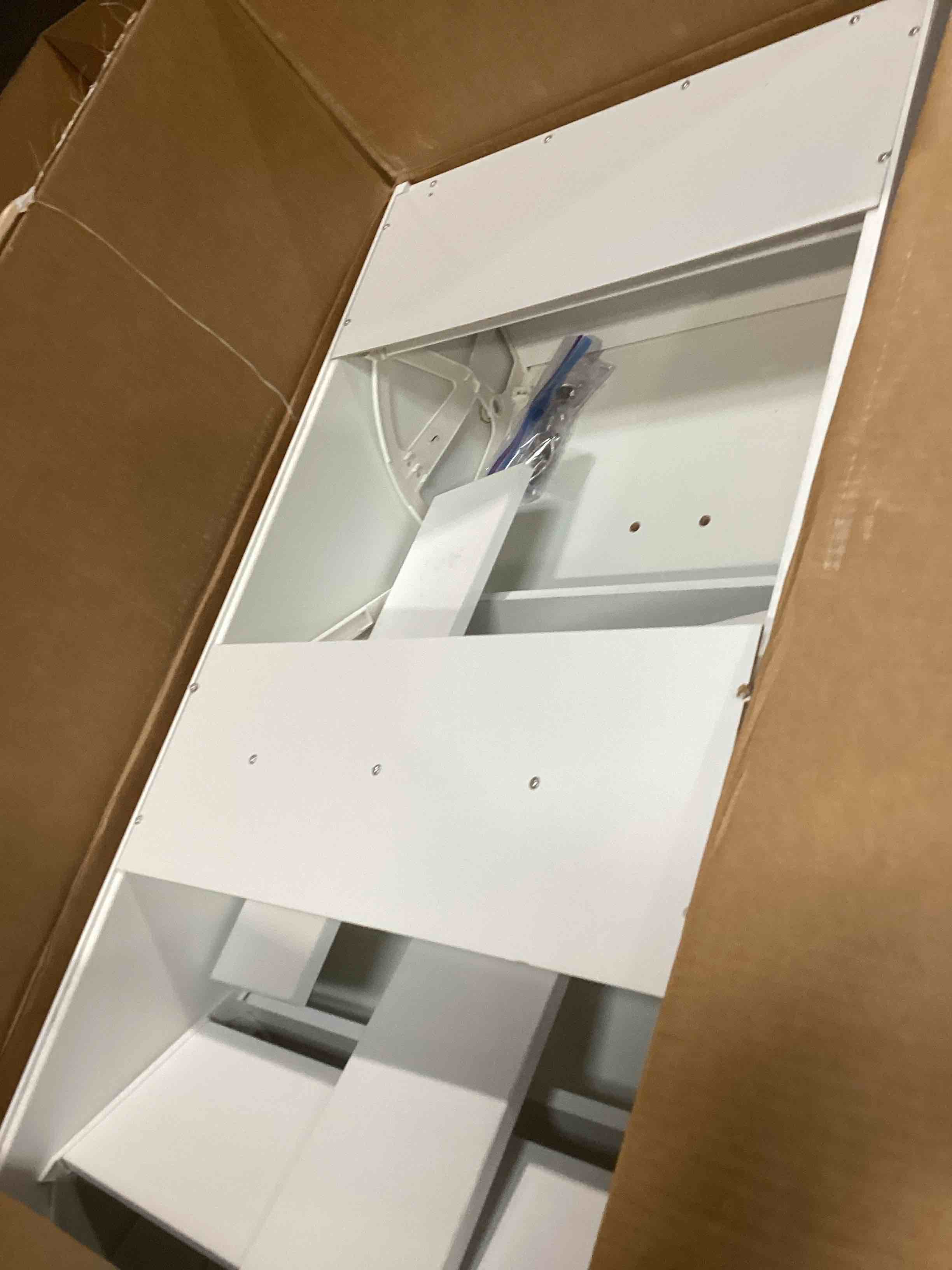 Gizoon 4 Drawer Dresser, White Chest of Drawers with Large Storage Capacity, Bedroom Dressers and Organizer with Embedded Handles and Sturdy Anti-Tripping Device for Office, Living Room, Hallway