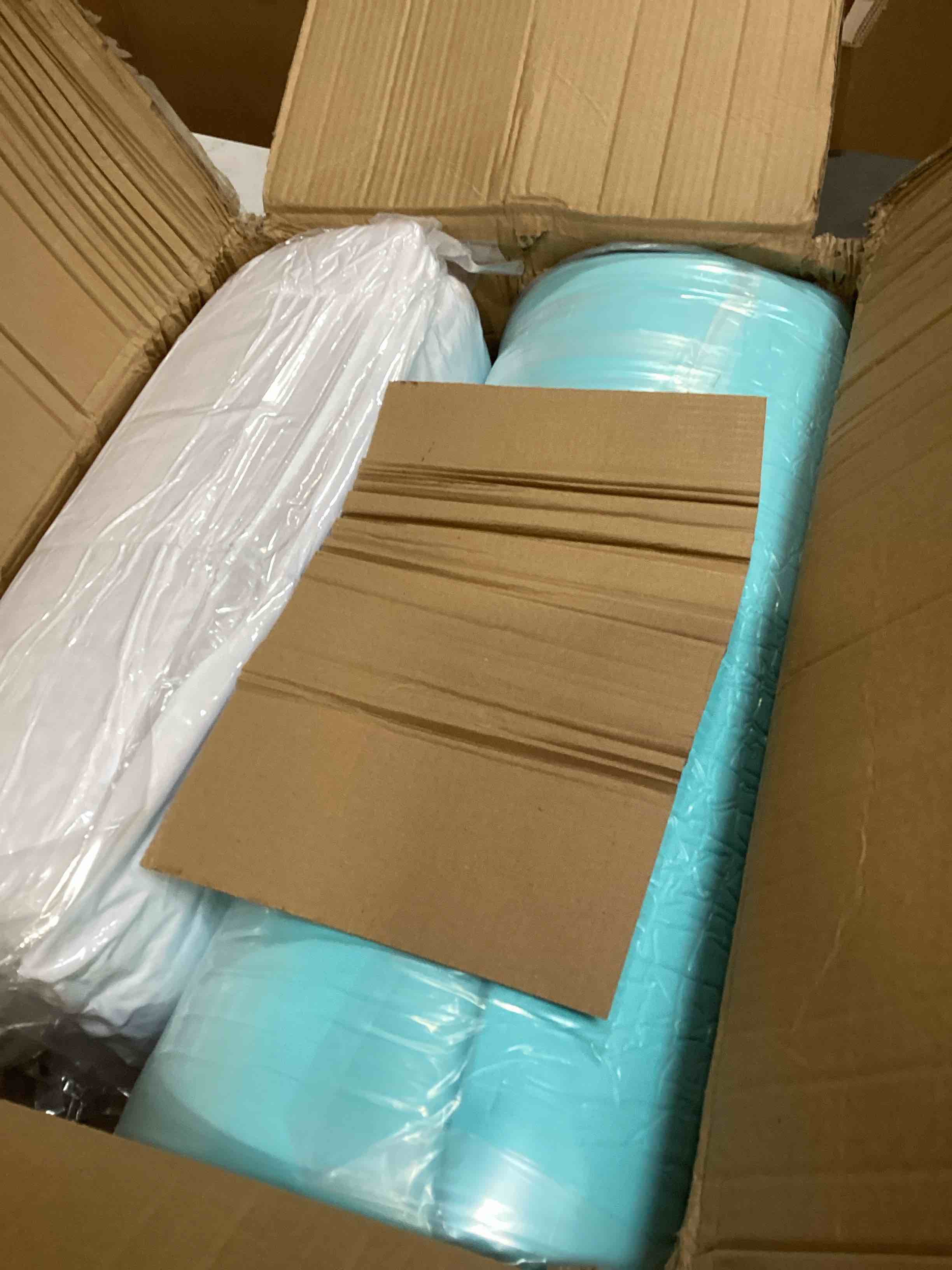 https://s3.amazonaws.com/lotting-images-prod/bidfta/PNK1395024_1736530014915.jpeg