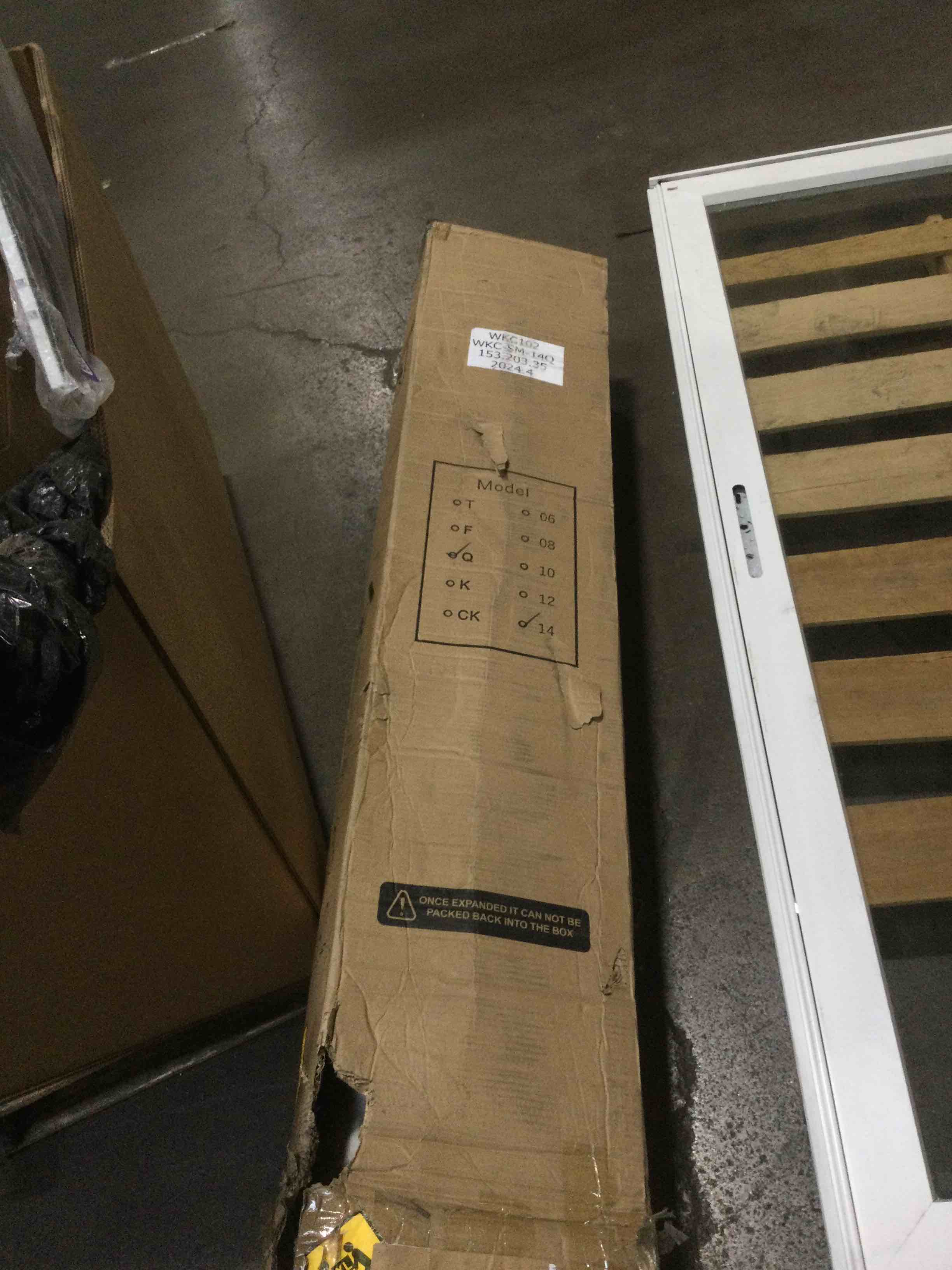 https://s3.amazonaws.com/lotting-images-prod/bidfta/PNK1395229_1736865324745.jpeg