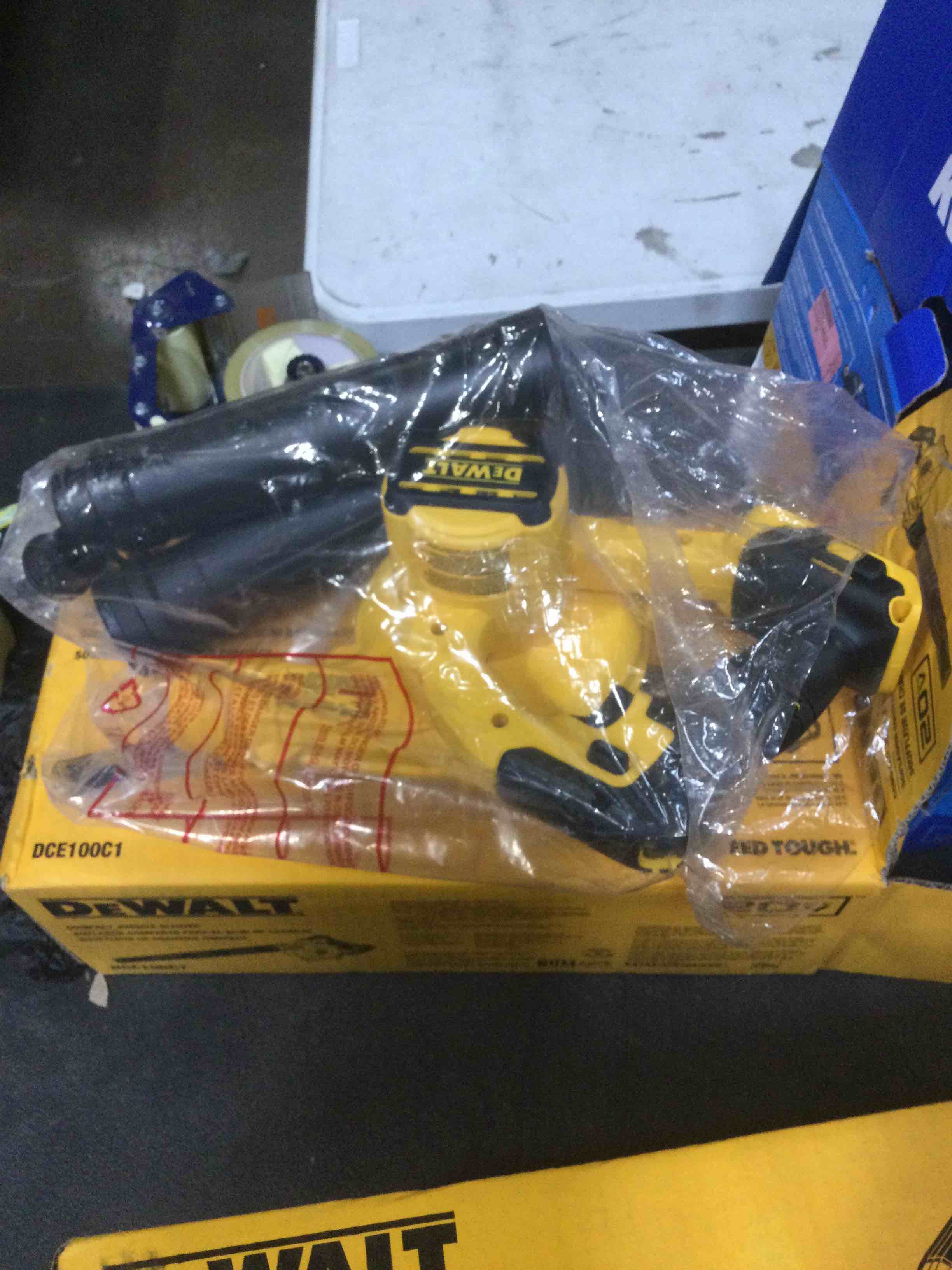 DEWALT 20V MAX Blower, 100 CFM Airflow, Variable Speed Switch, Includes Trigger Lock, Bare Tool Only (DCE100B)