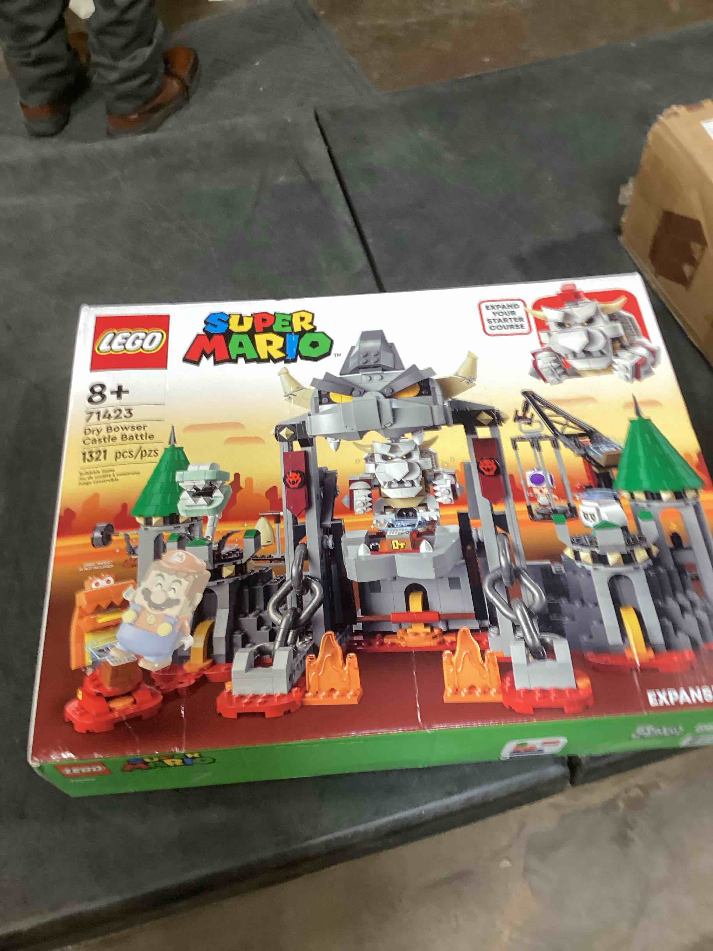 LEGO - Super Mario Dry Bowser Castle Battle Expansion Set 71423