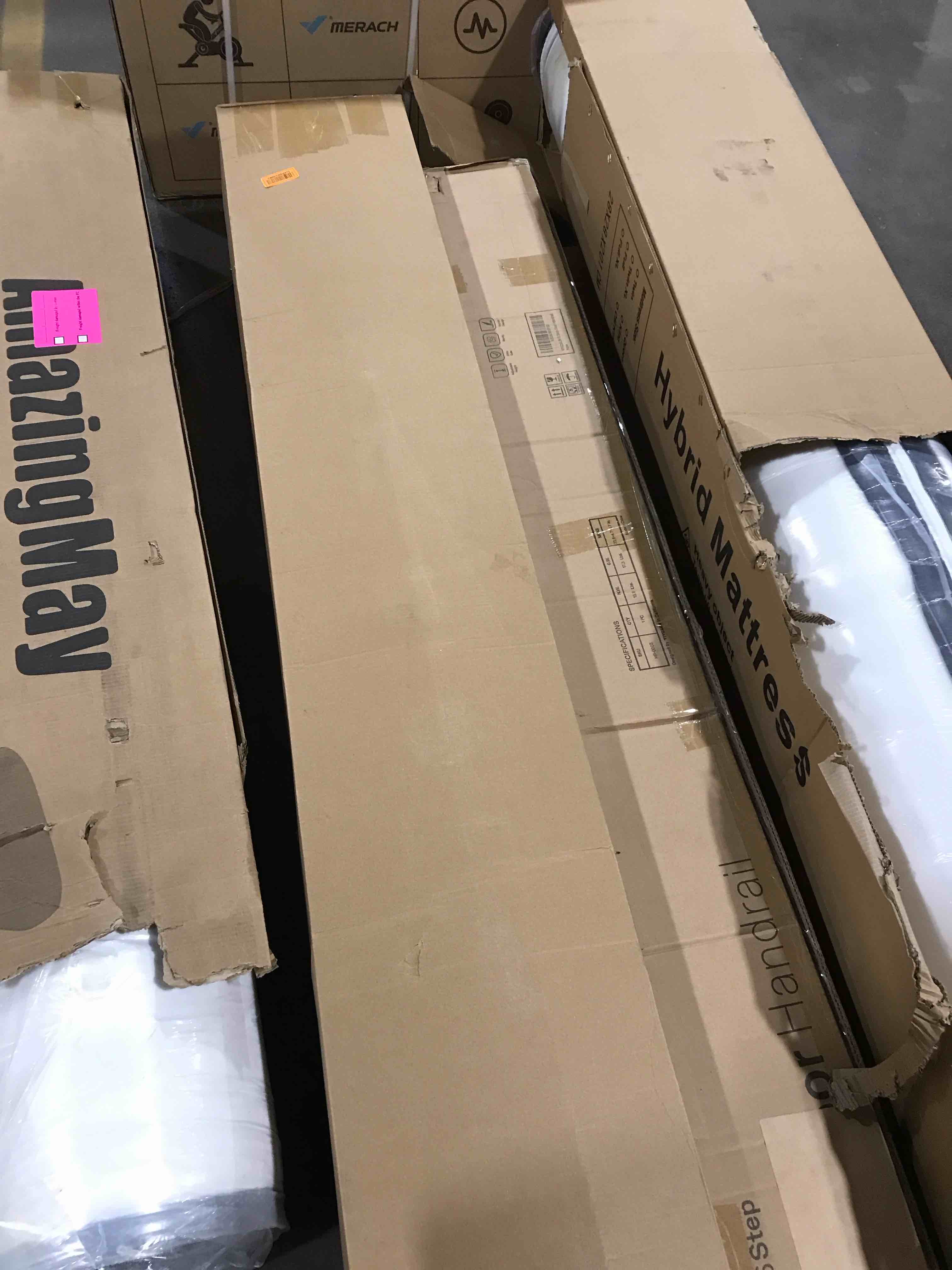https://s3.amazonaws.com/lotting-images-prod/bidfta/PNK1397008_1733866279420.jpeg