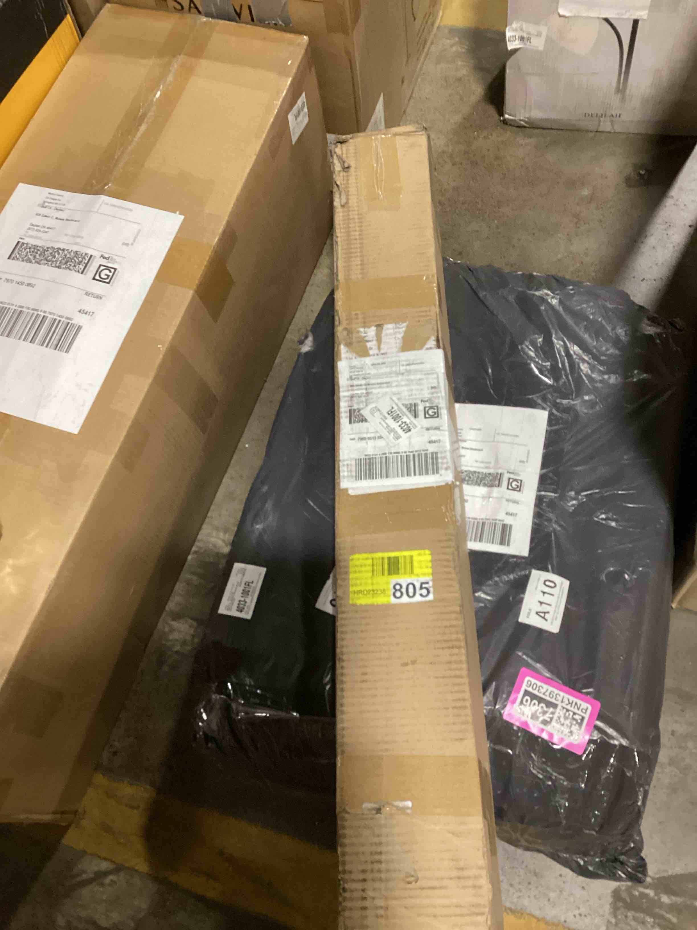 Linday Adjustable Single Curtain Rod