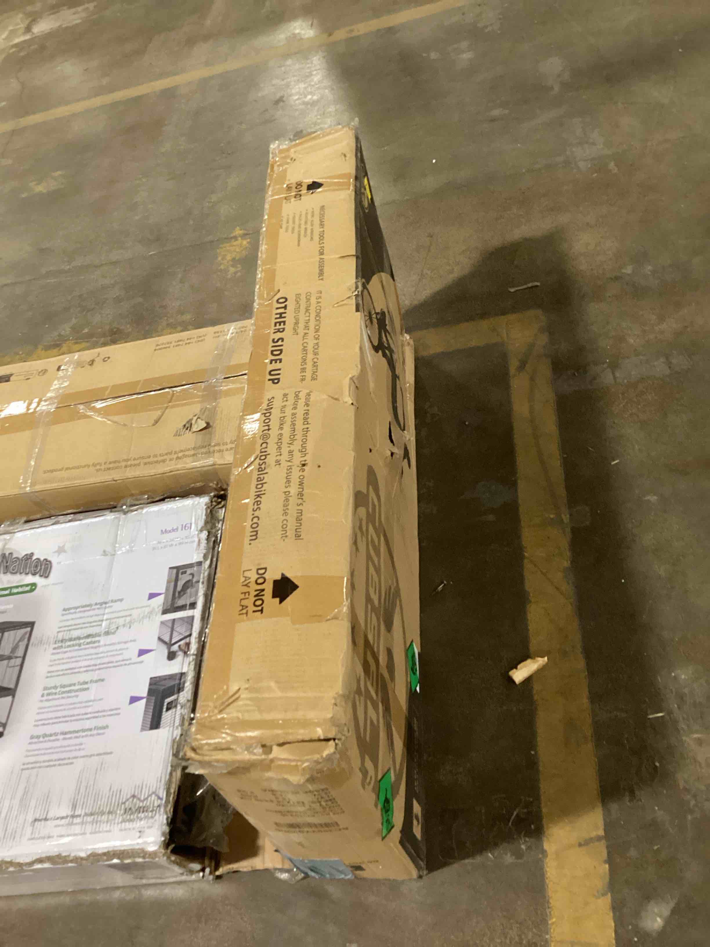 https://s3.amazonaws.com/lotting-images-prod/bidfta/PNK1399769_1733505987244.jpeg