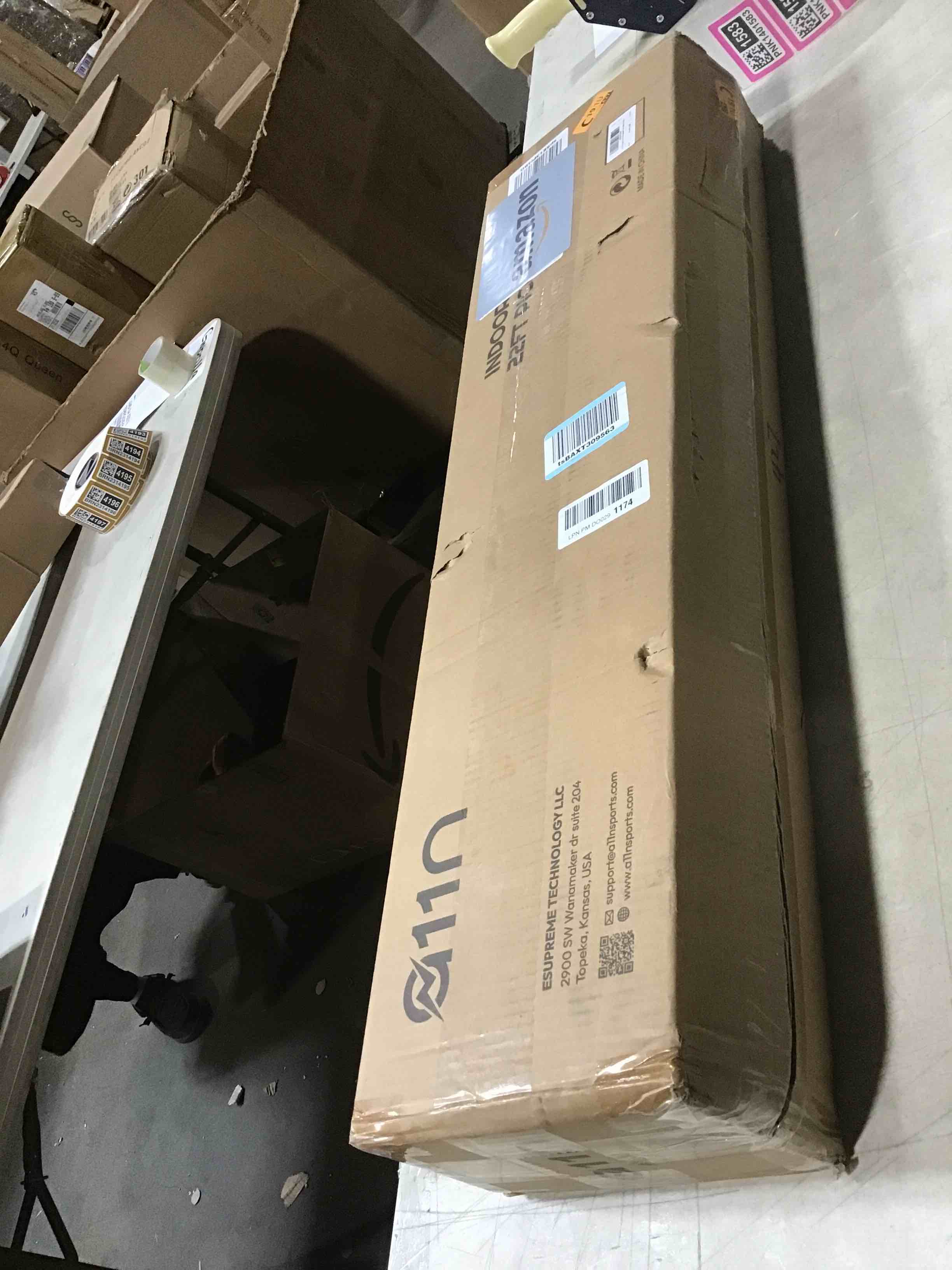 https://s3.amazonaws.com/lotting-images-prod/bidfta/PNK1401583_1738006030169.jpeg