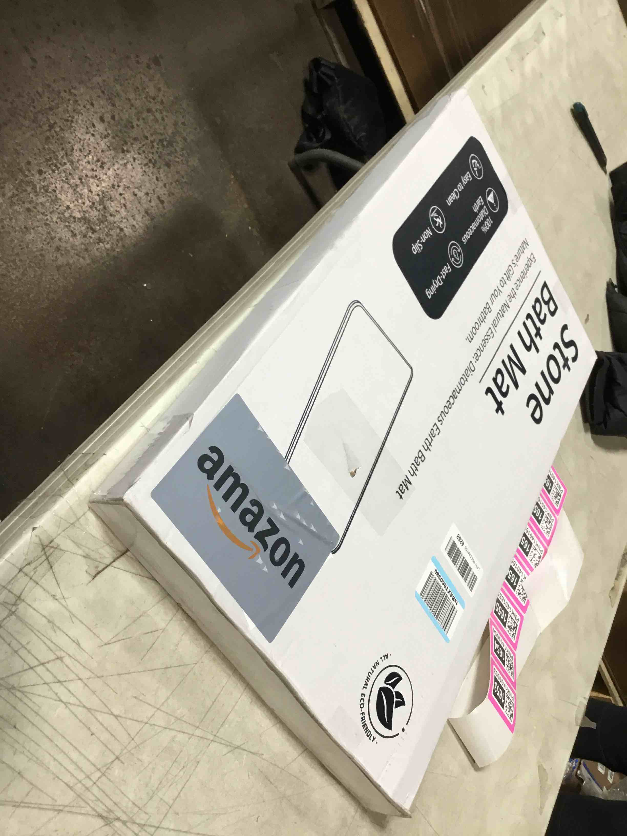 https://s3.amazonaws.com/lotting-images-prod/bidfta/PNK1401653_1738170114991.jpeg